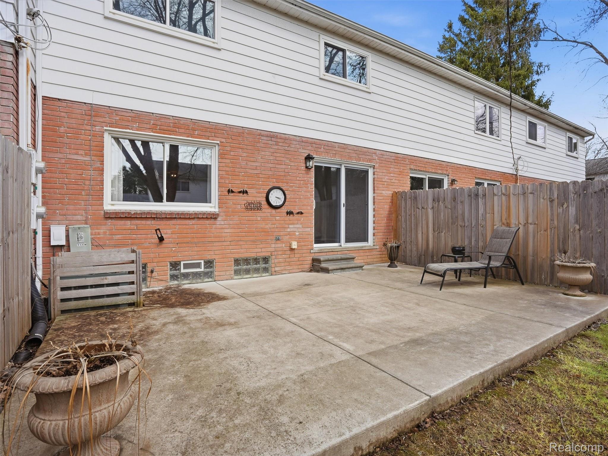 115 Manor Way
