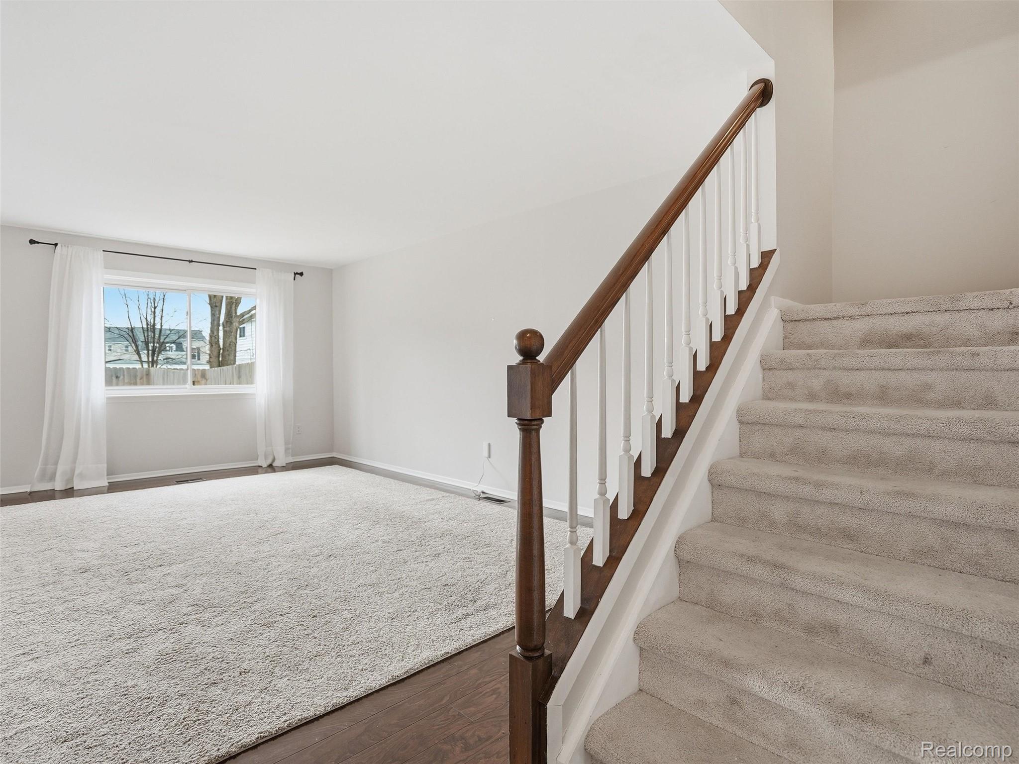 115 Manor Way