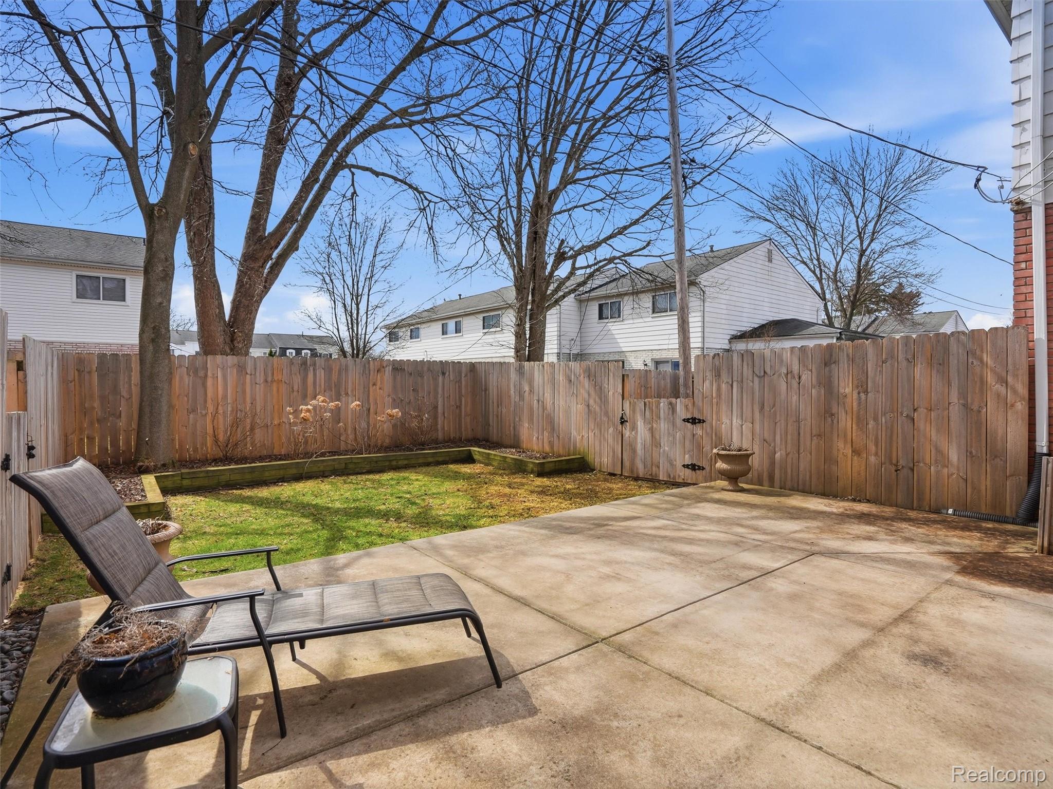 115 Manor Way