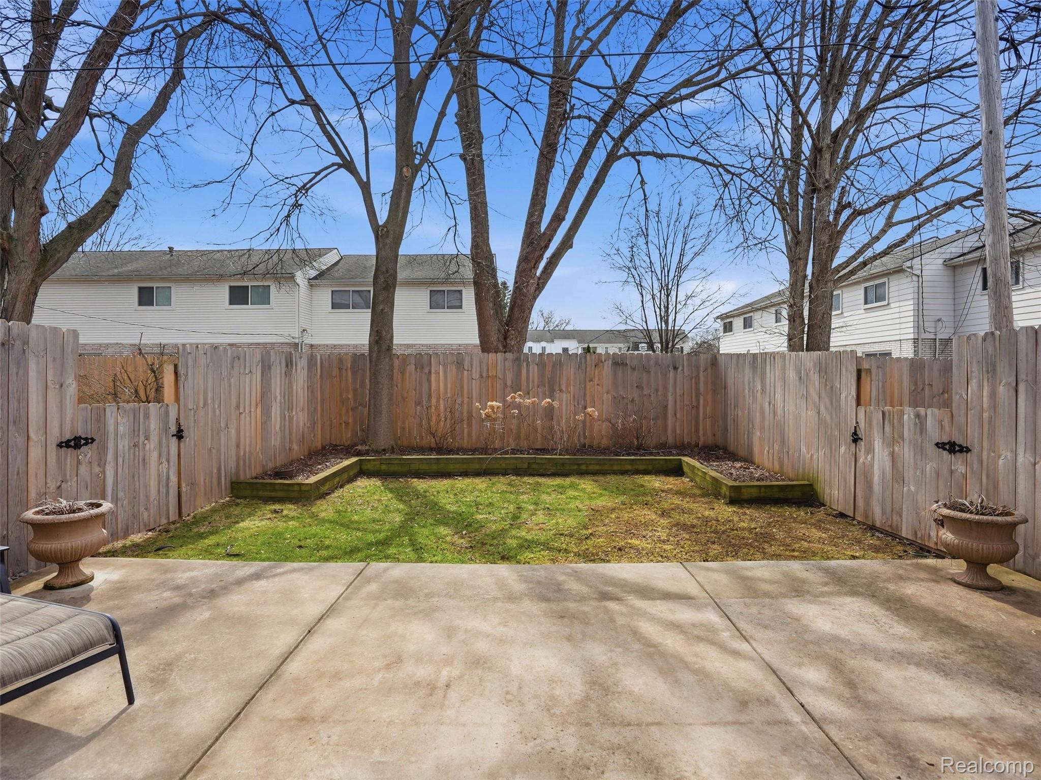 115 Manor Way