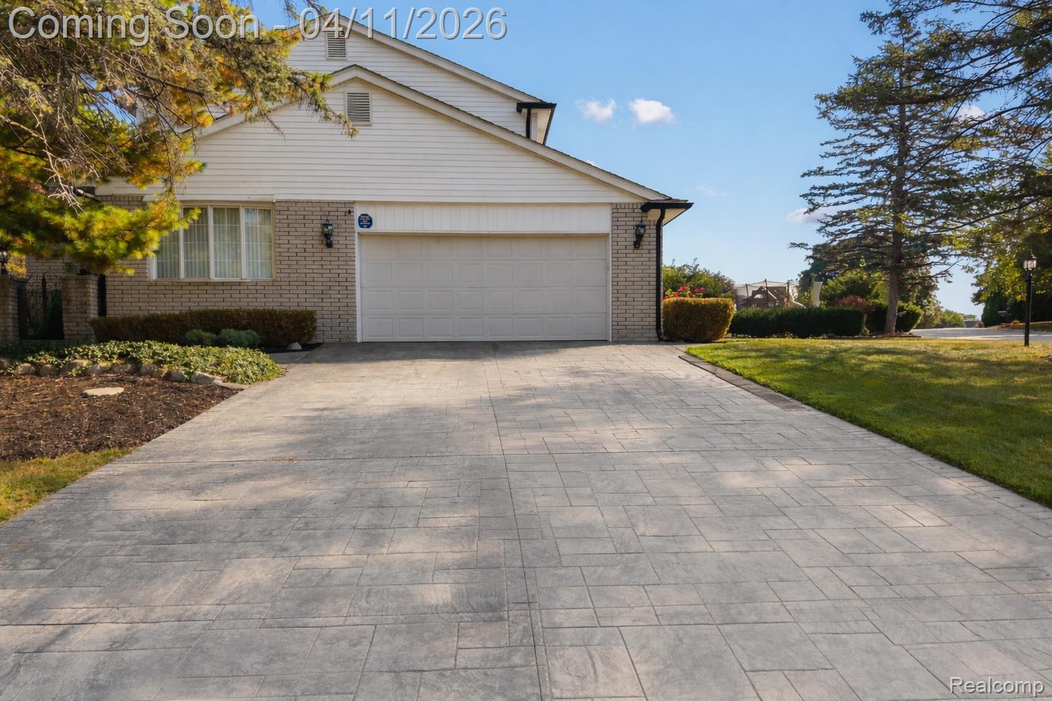 42881 Inverness Court