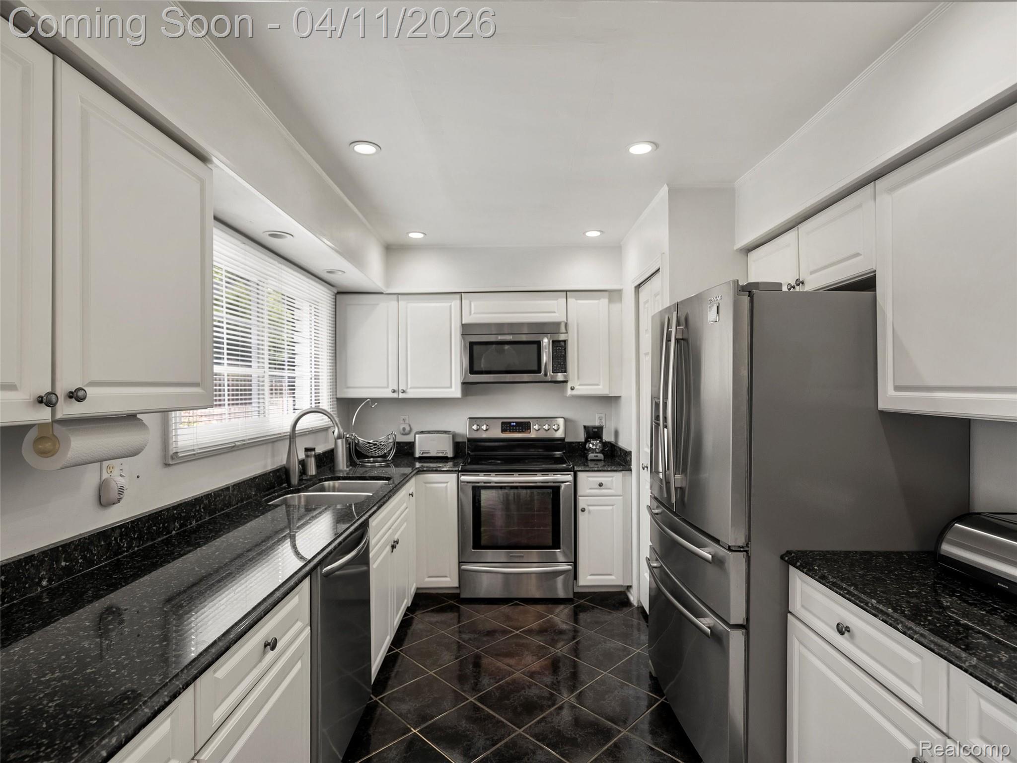 42881 Inverness Court