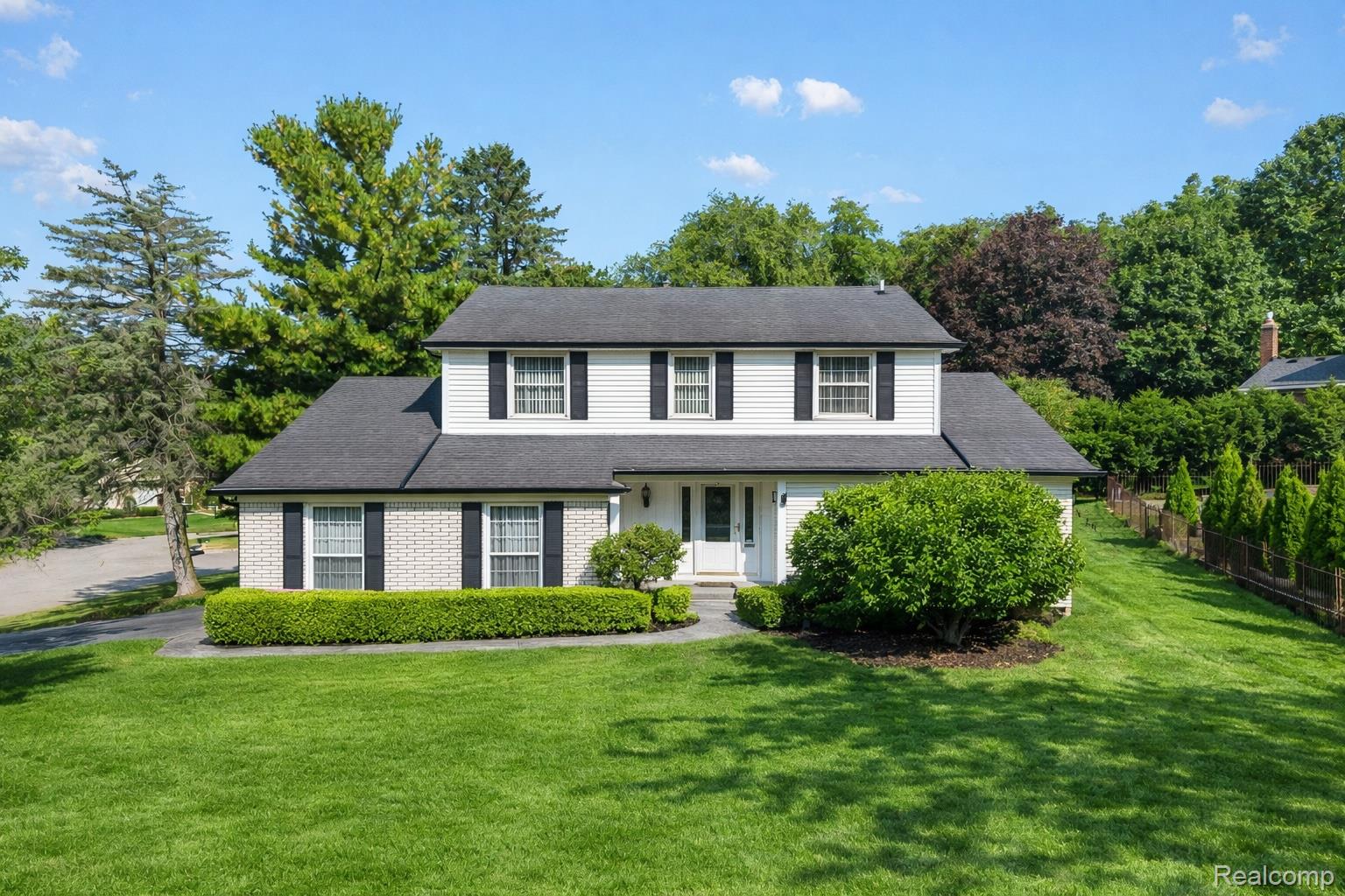 42881 Inverness Court