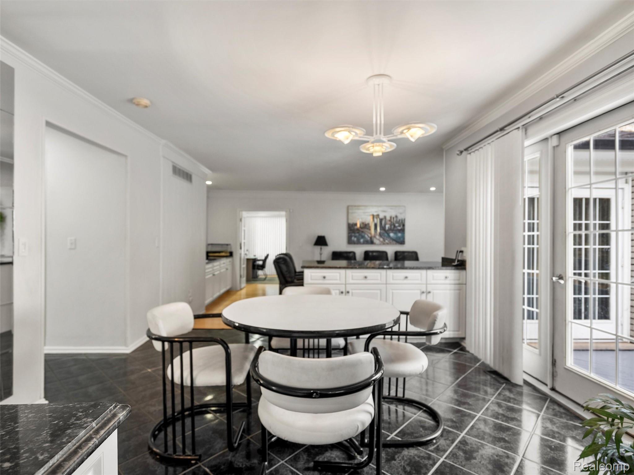 42881 Inverness Court
