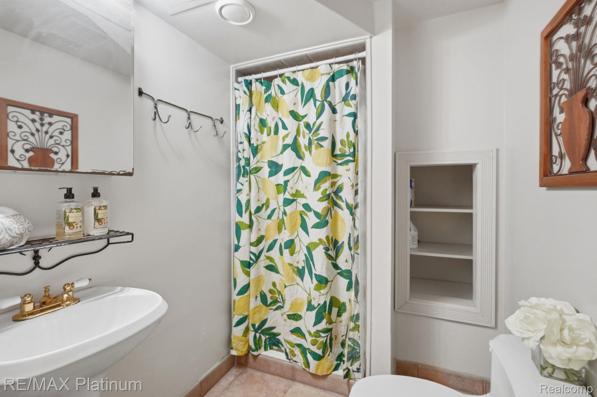 1546 S Milford Road