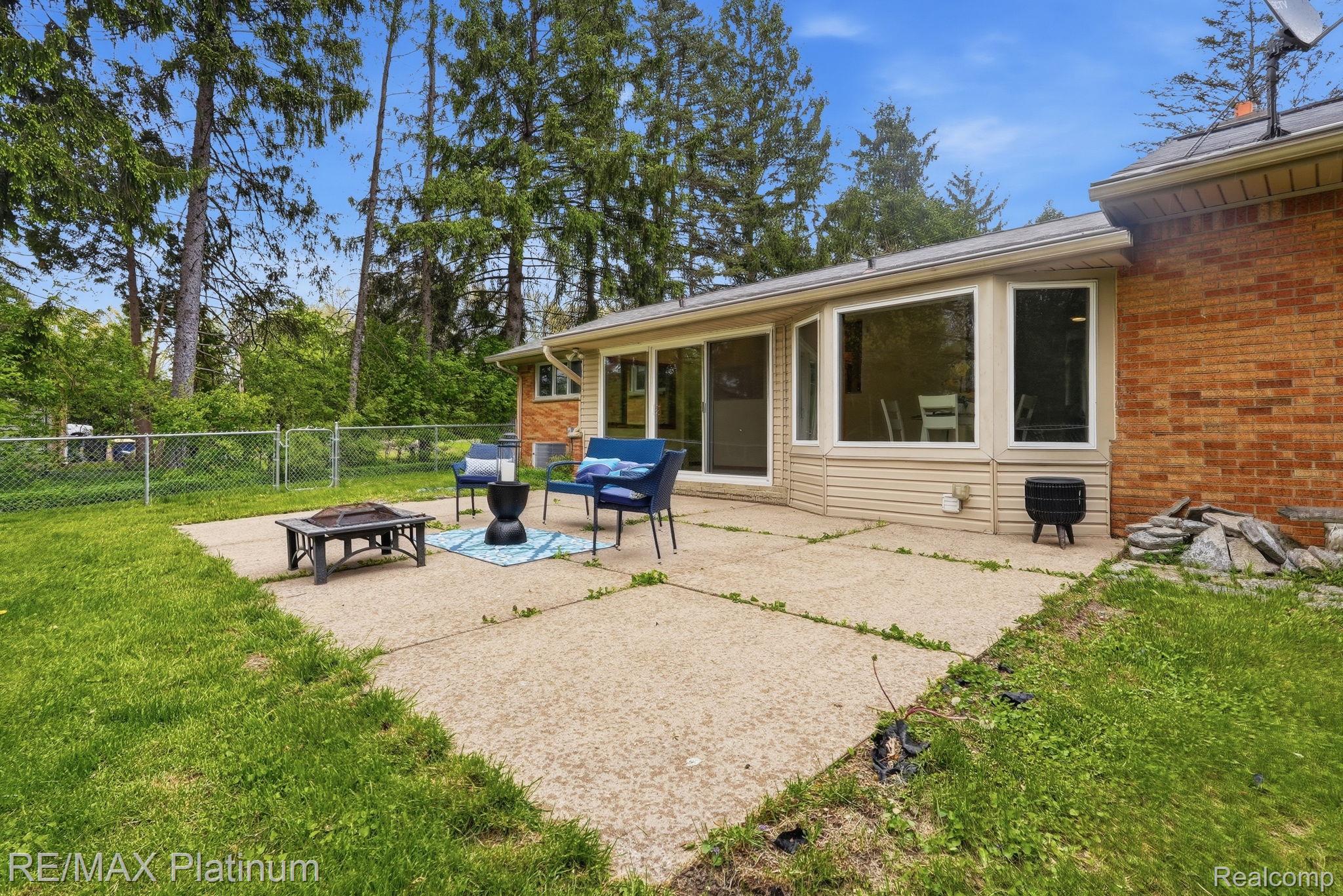 1546 S Milford Road