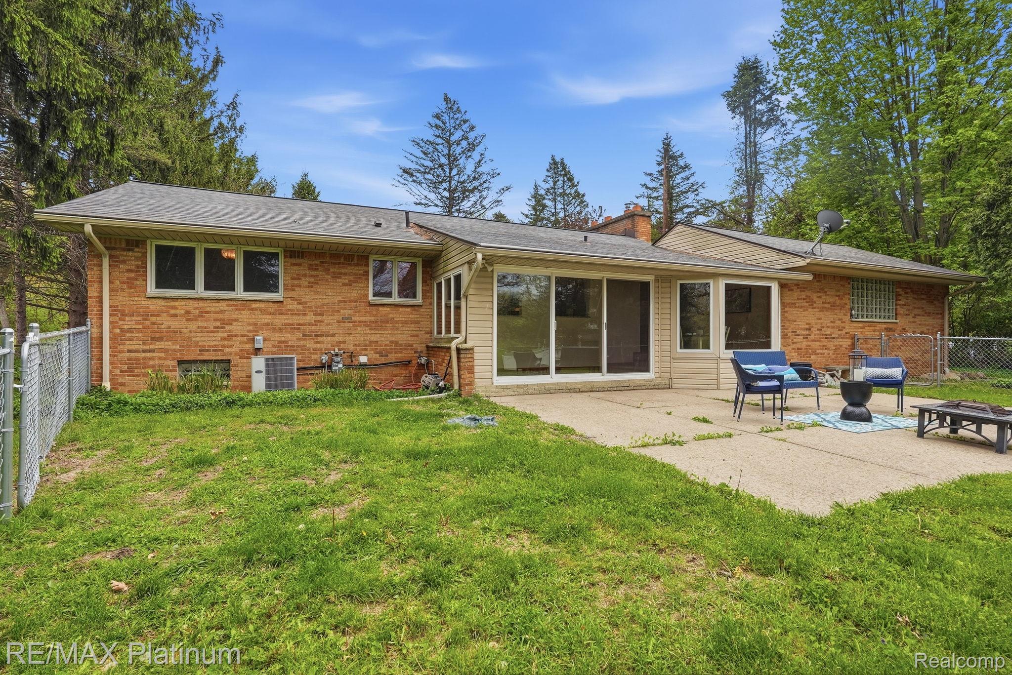 1546 S Milford Road