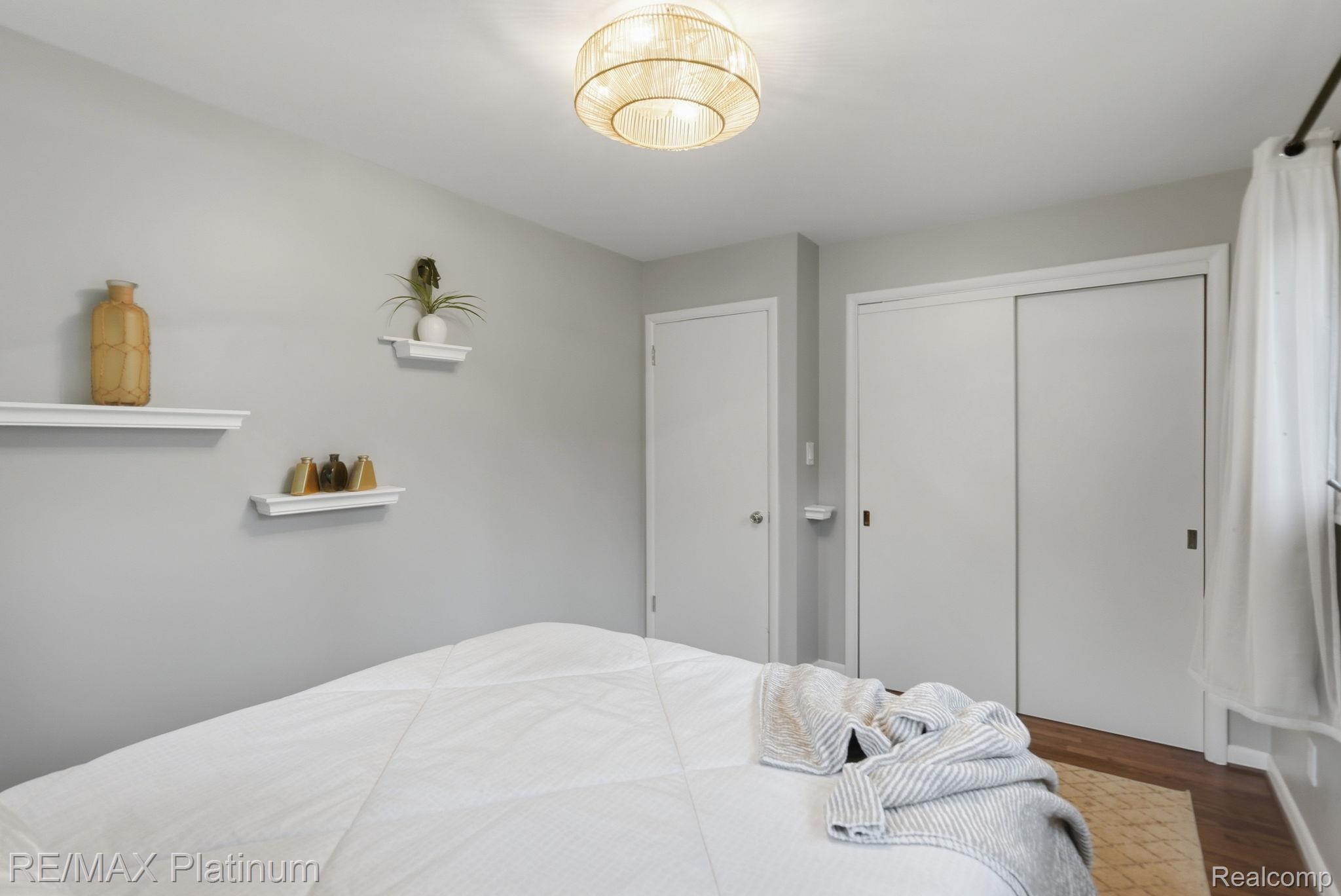 1546 S Milford Road