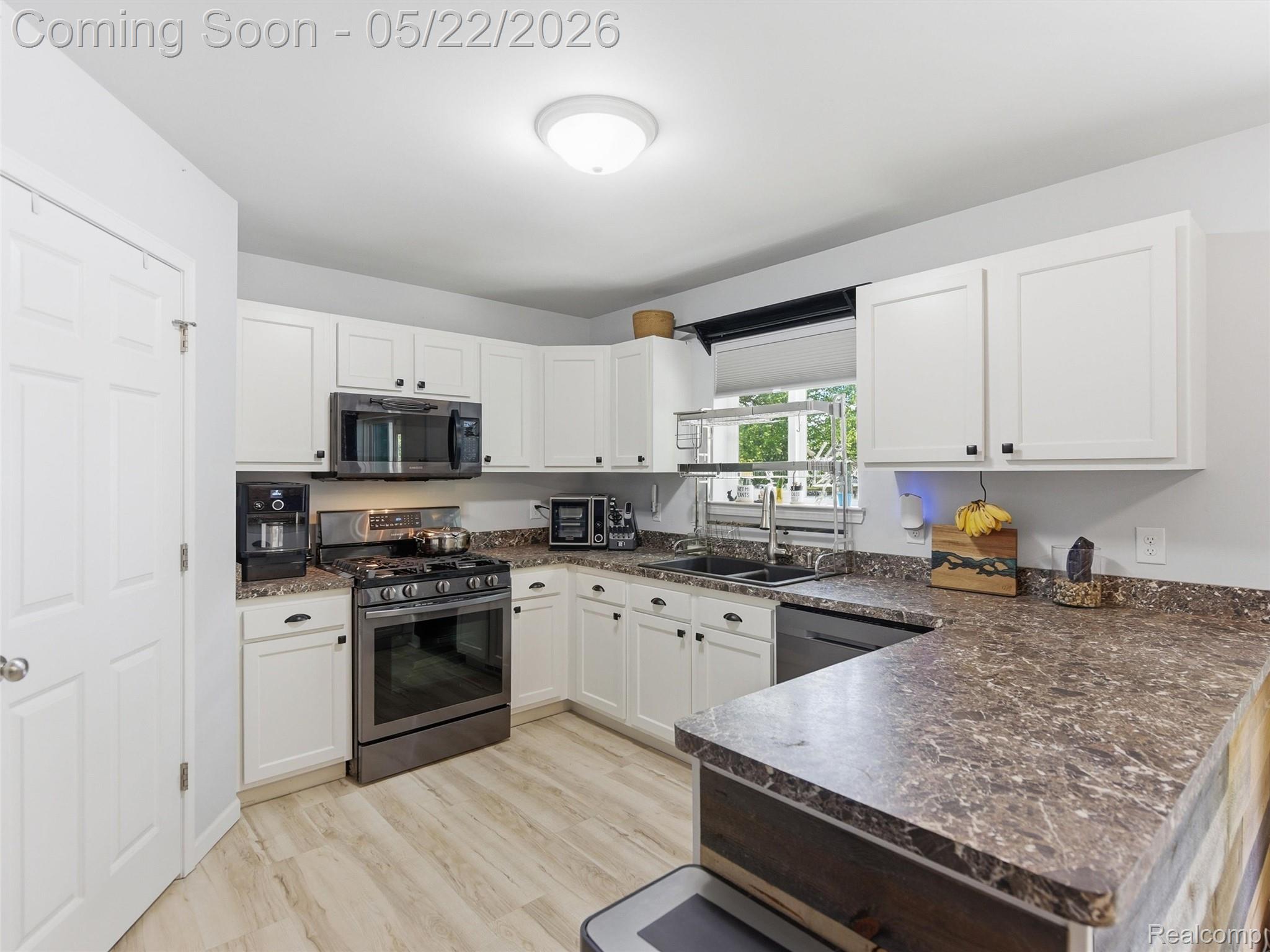 3145 Dahlia Drive