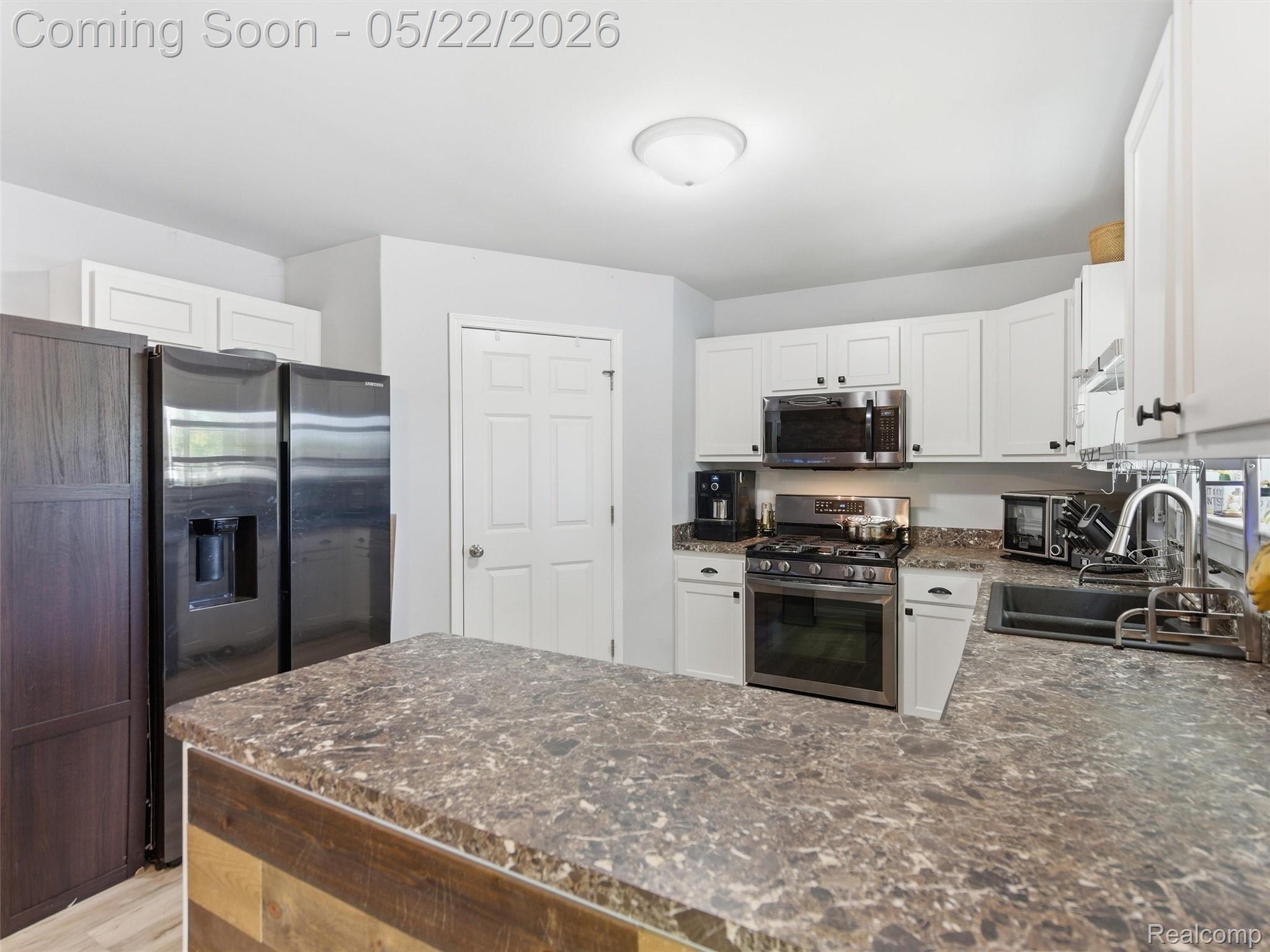 3145 Dahlia Drive