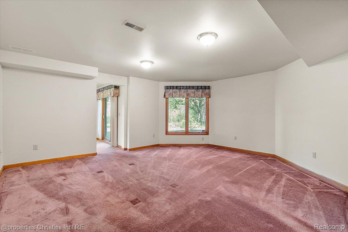 6175 Tripp Road