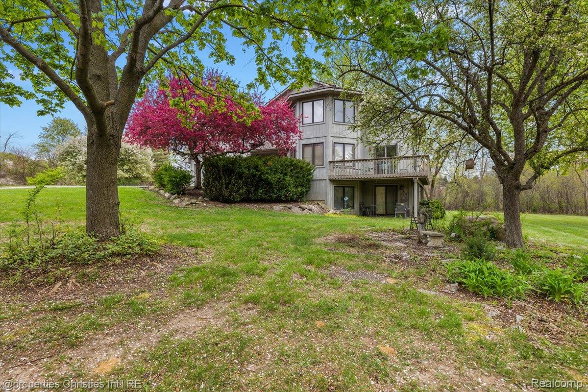 6175 Tripp Road