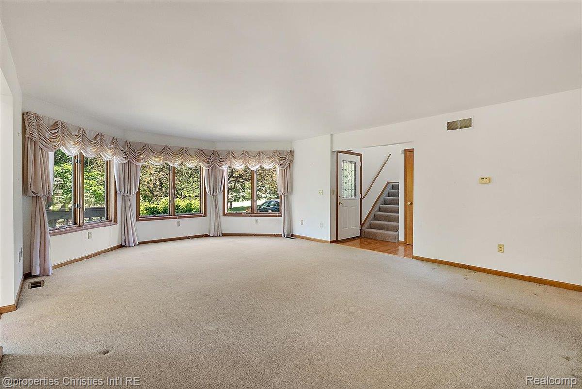 6175 Tripp Road