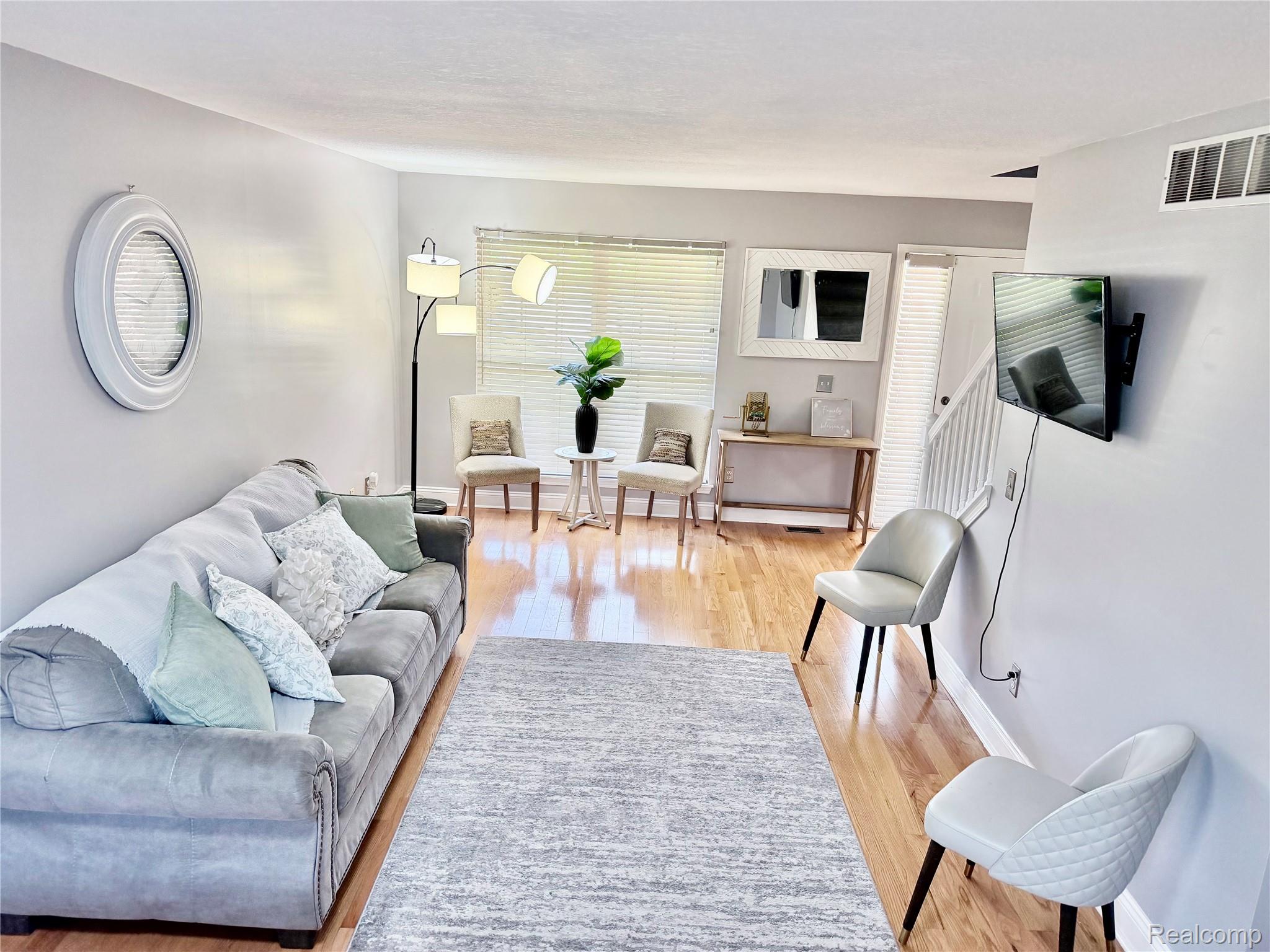 30680 Nelson Circle