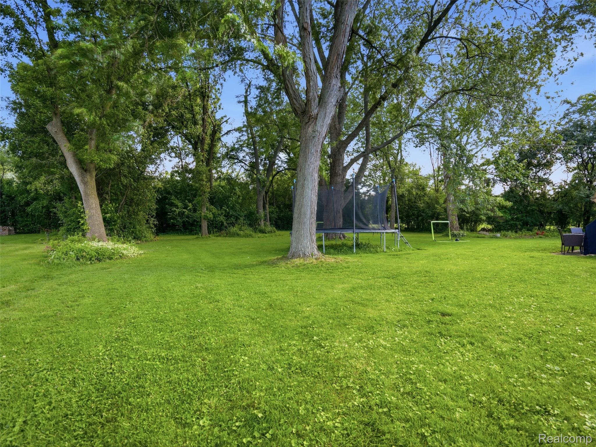 16175 W 13 Mile Road