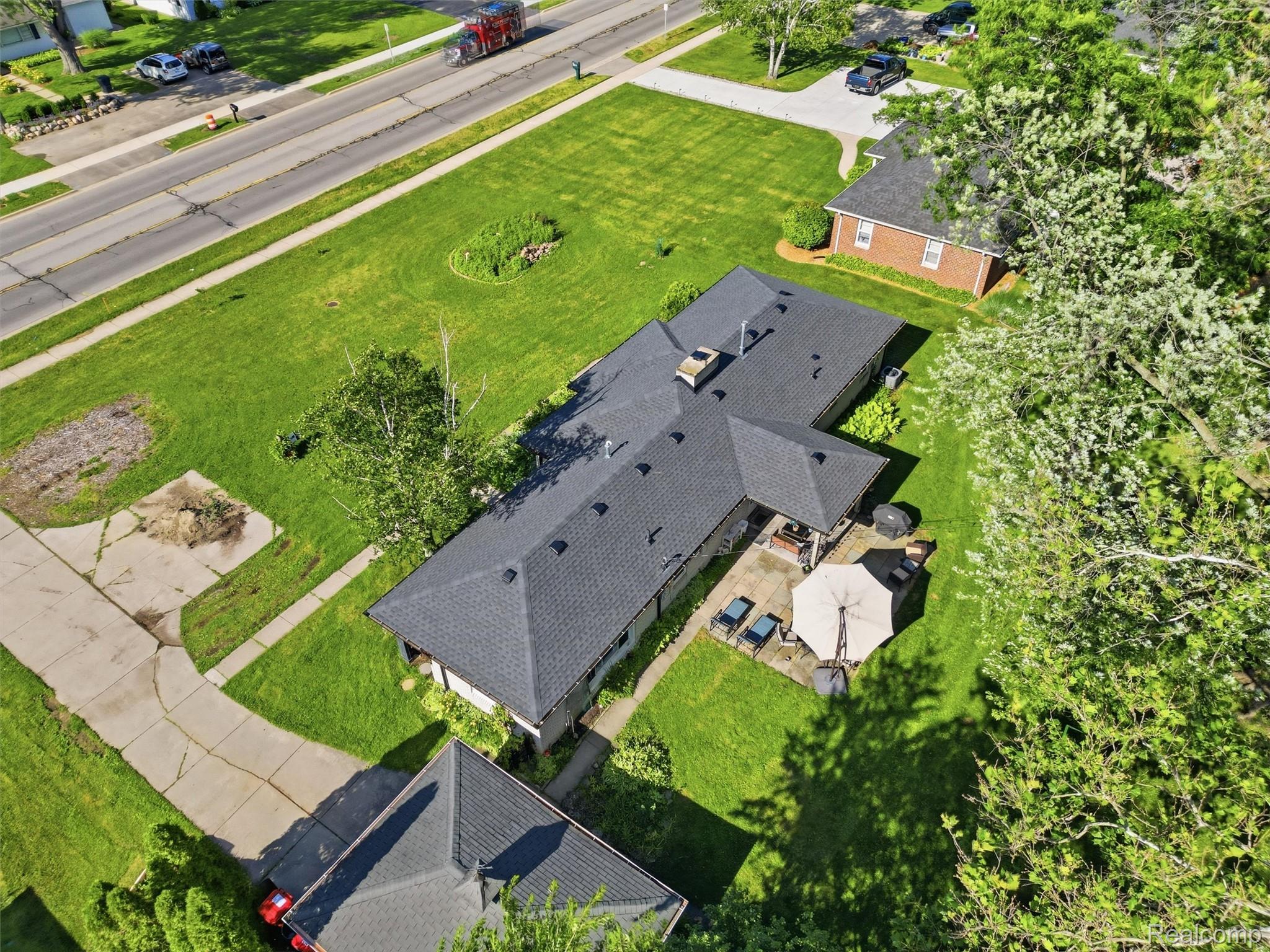 16175 W 13 Mile Road