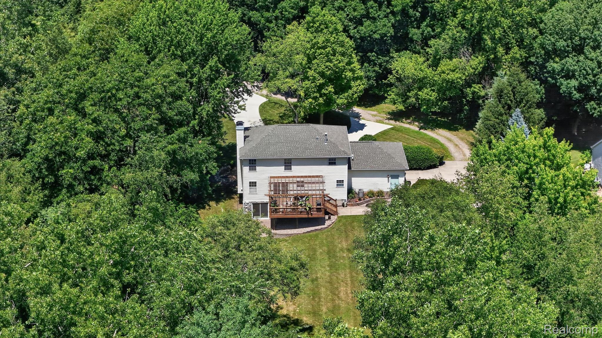 7071 W Grand River Road