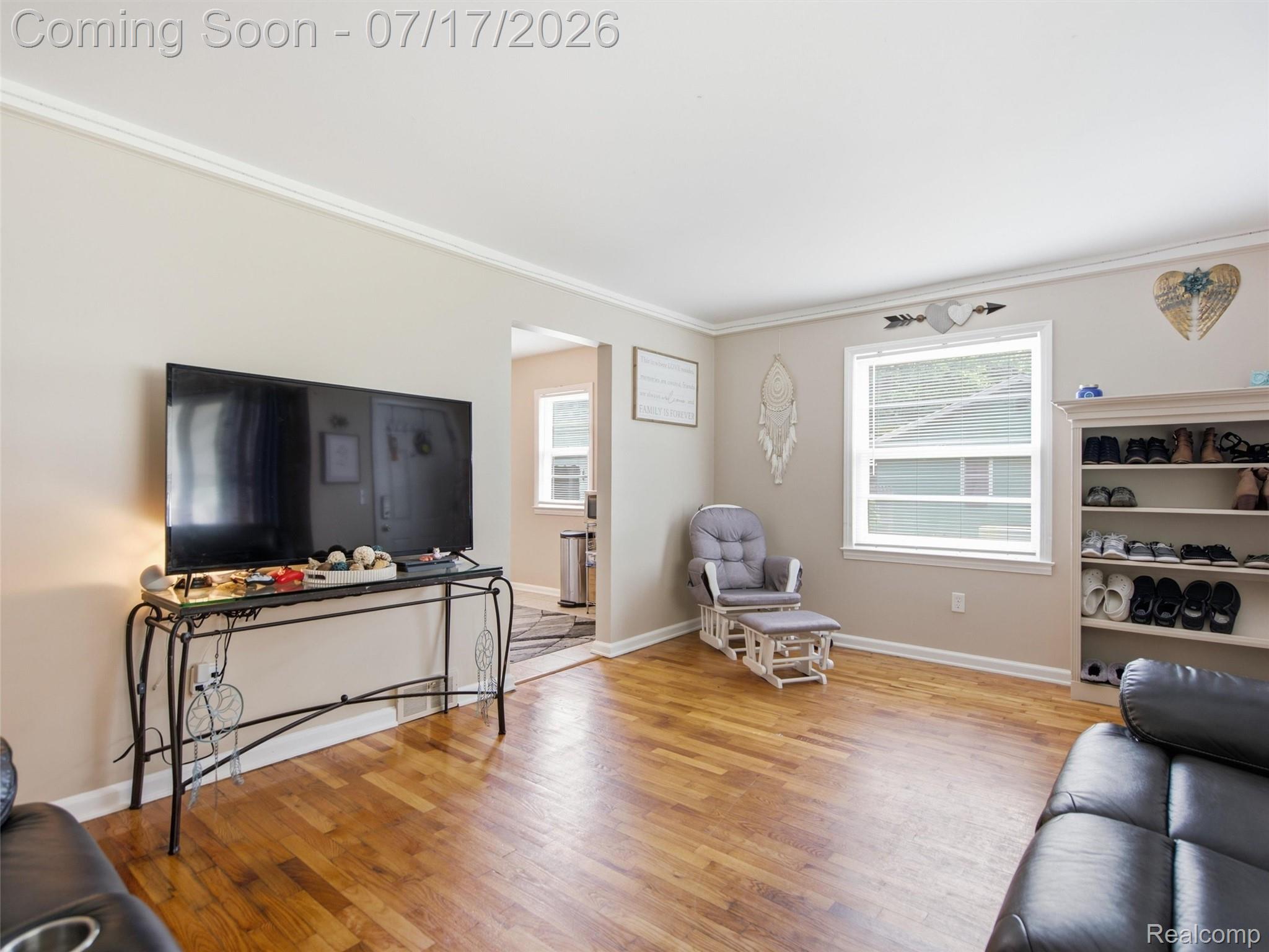 3328 Mills Acres Street