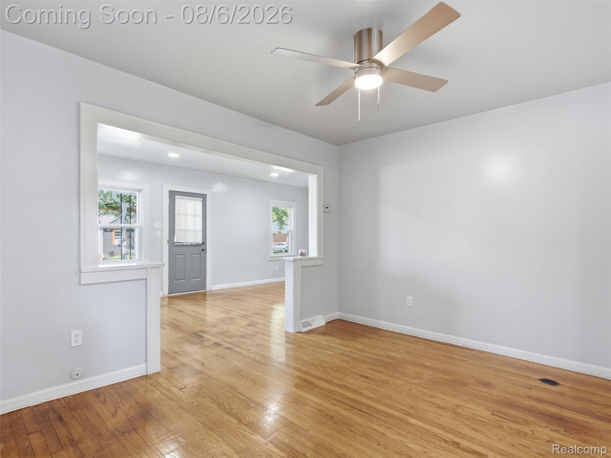 1063 Mayflower Avenue