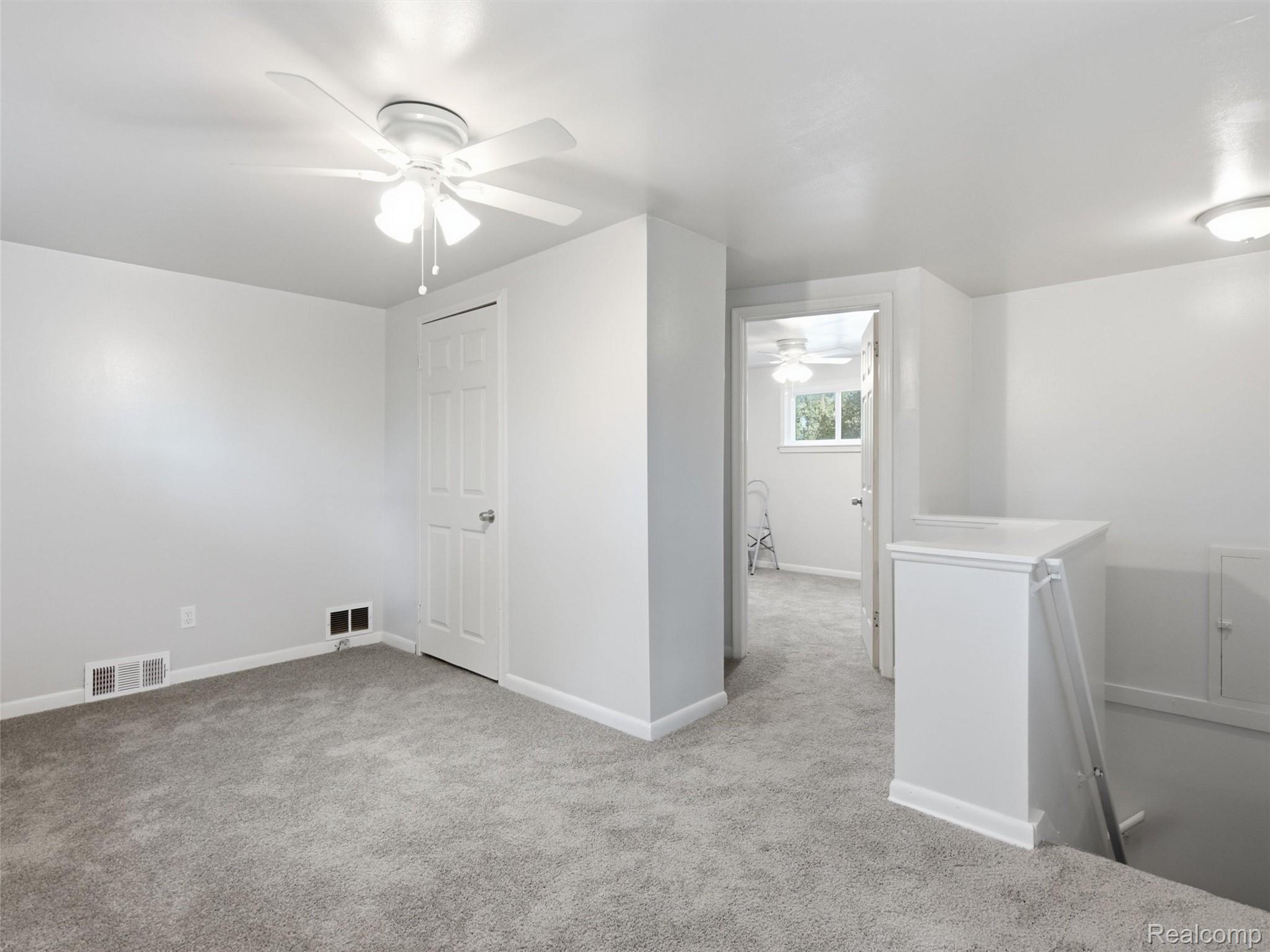 1063 Mayflower Avenue