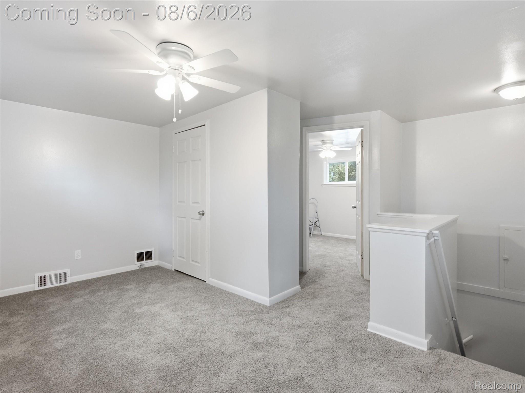 1063 Mayflower Avenue