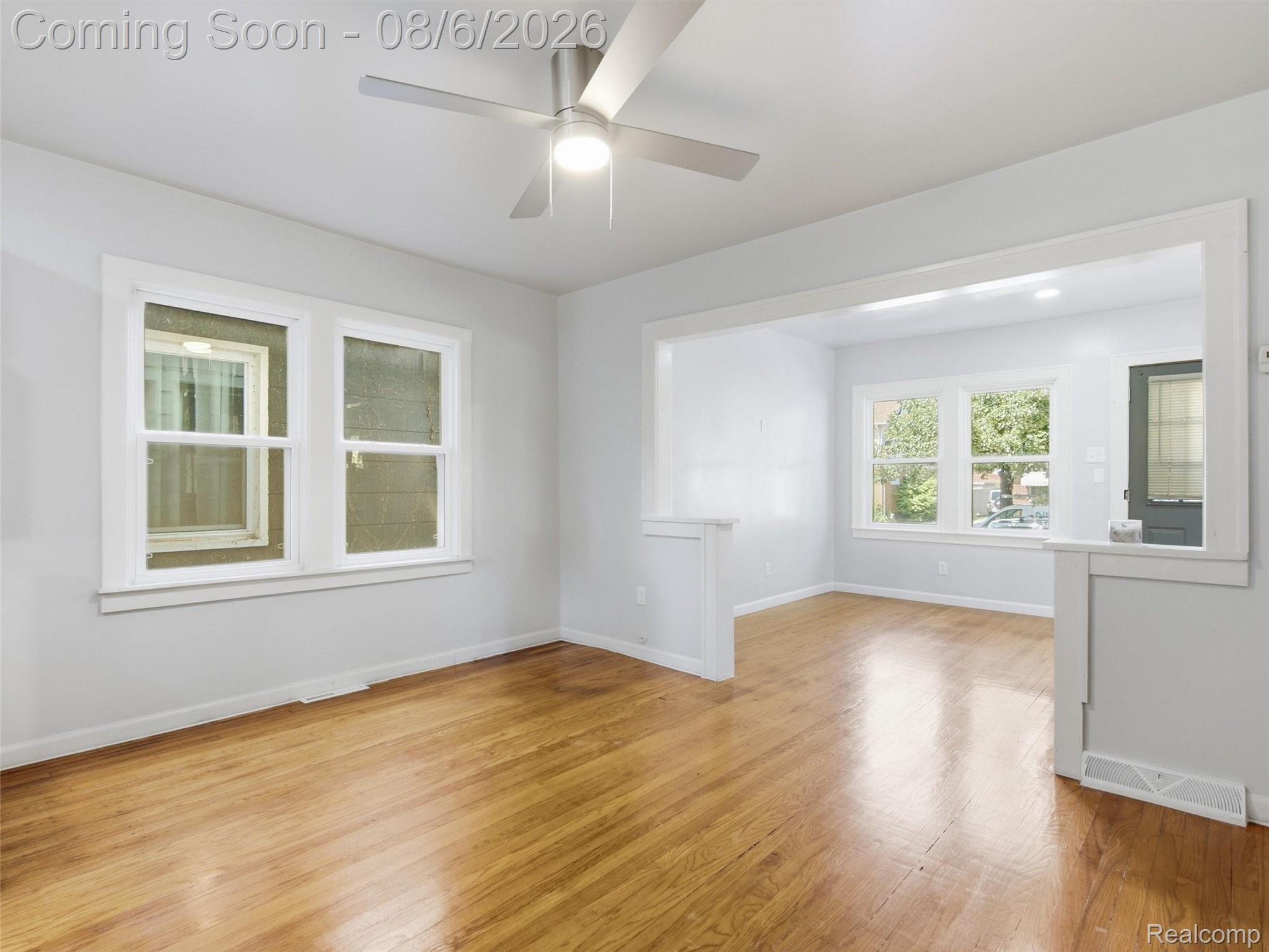 1063 Mayflower Avenue