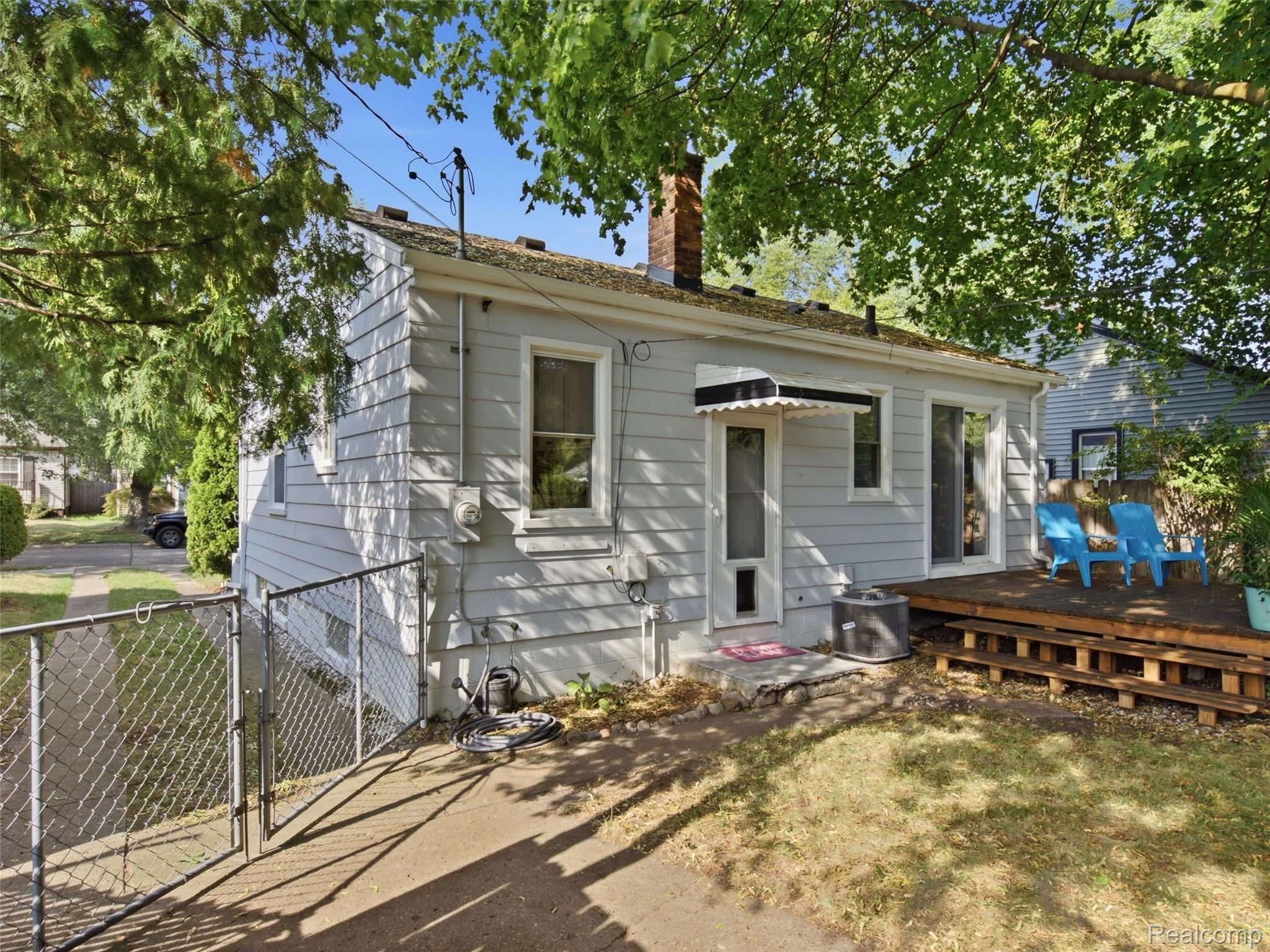 602 Dewey Street