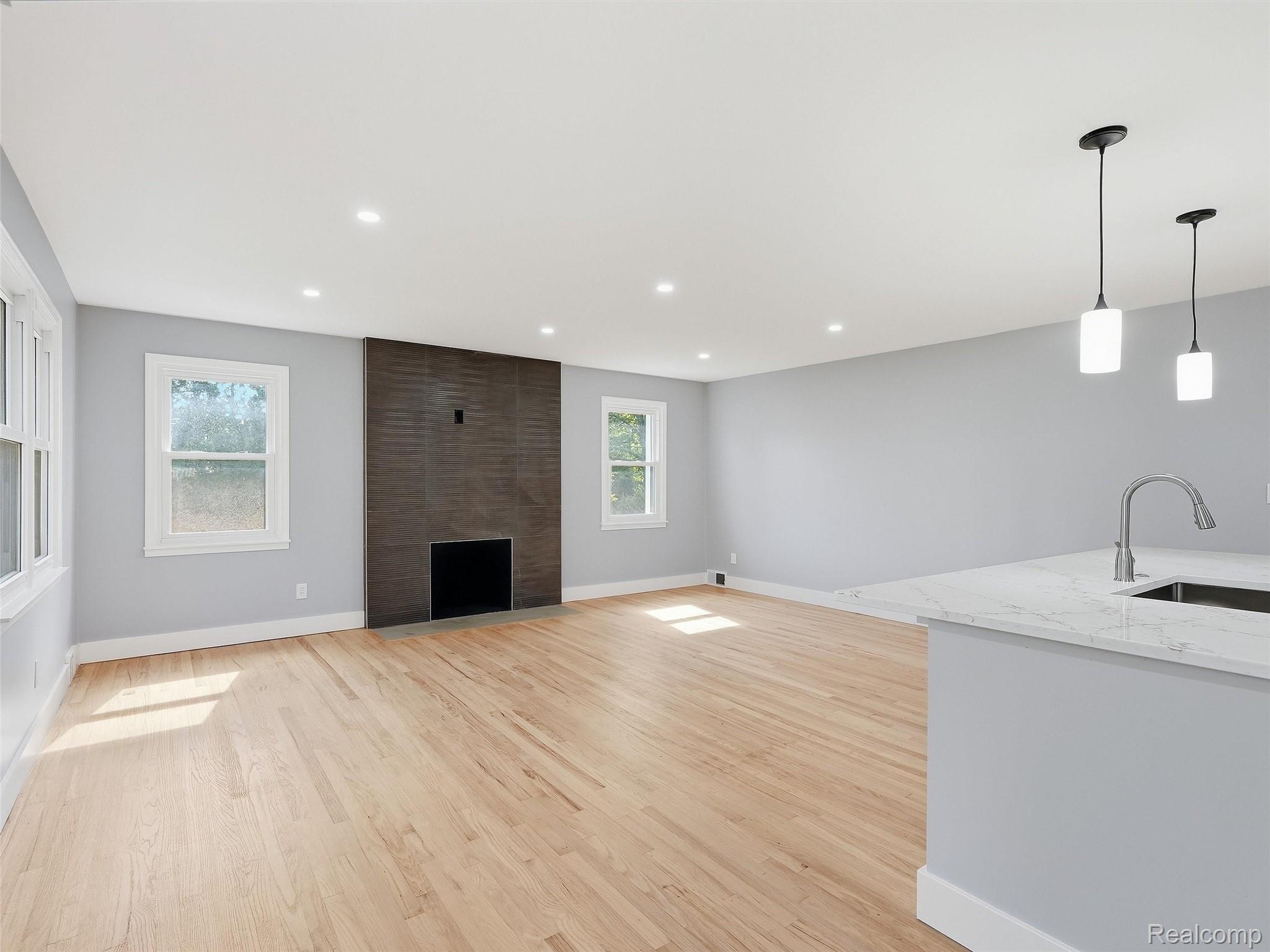 1493 Merry Road