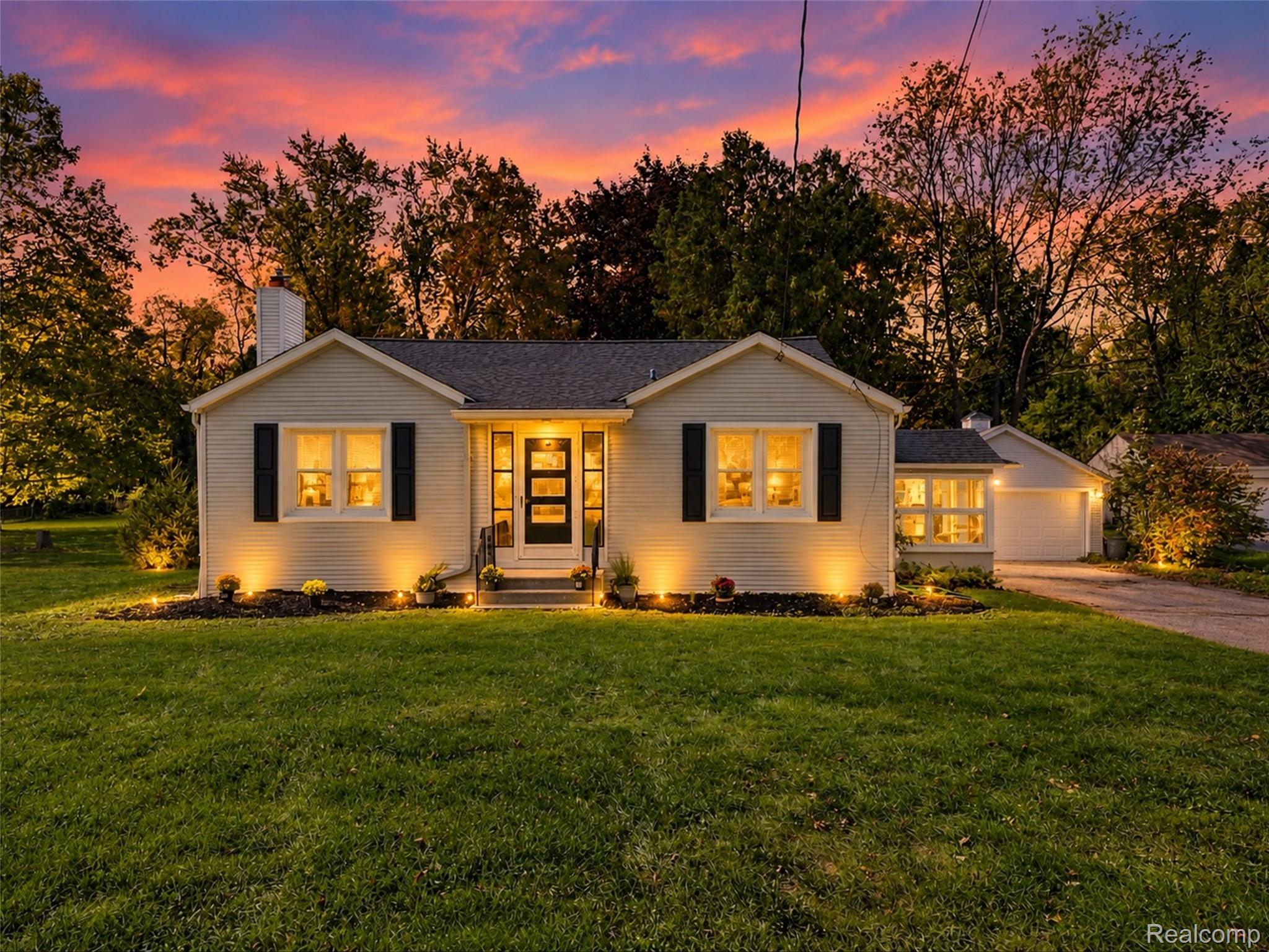 1493 Merry Road