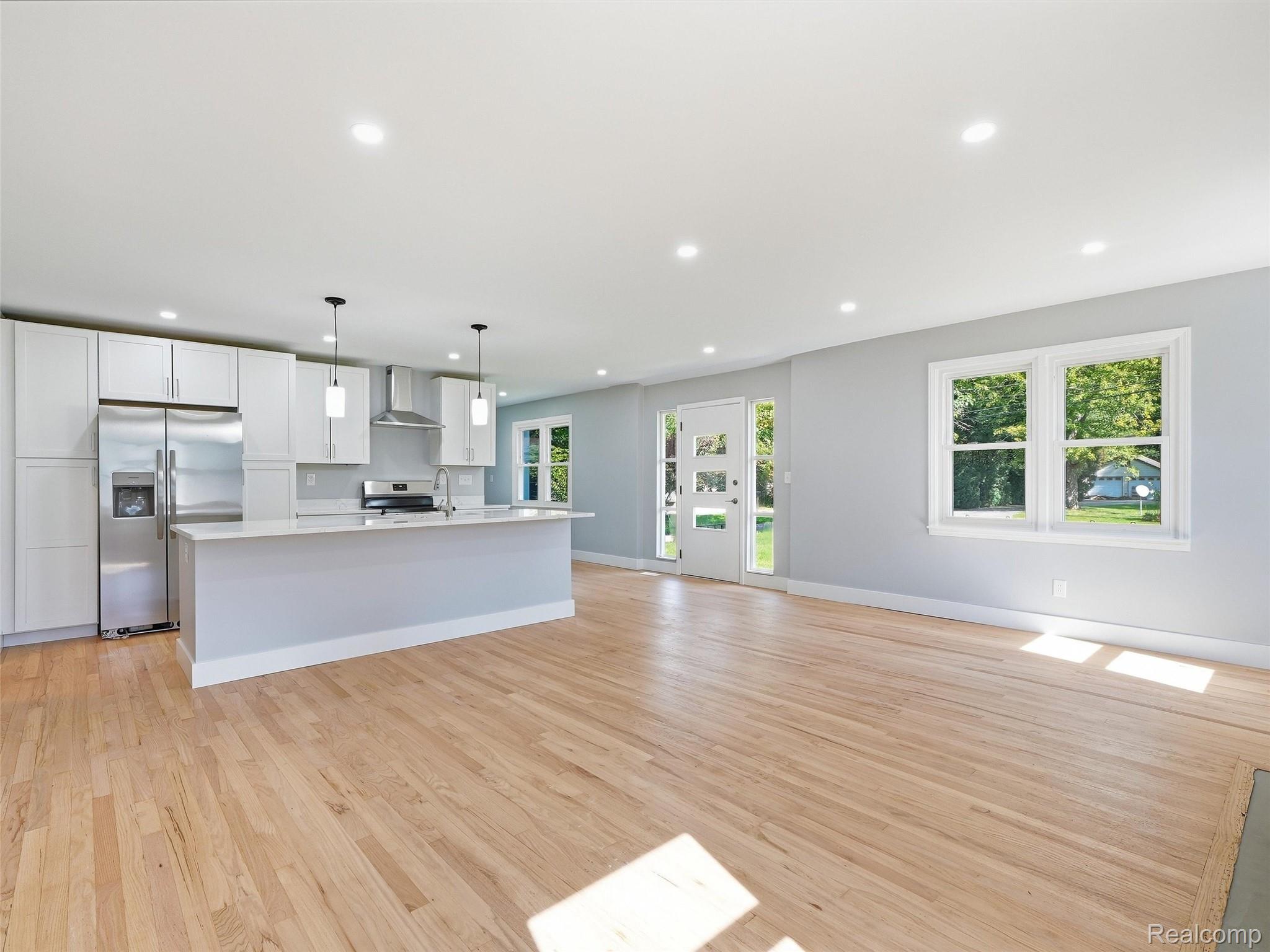 1493 Merry Road
