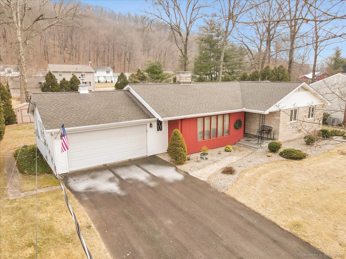 46 Metacomet Road
