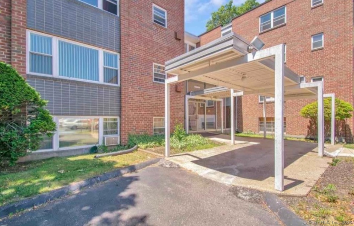 53 Wolcott Hill Road APT B8