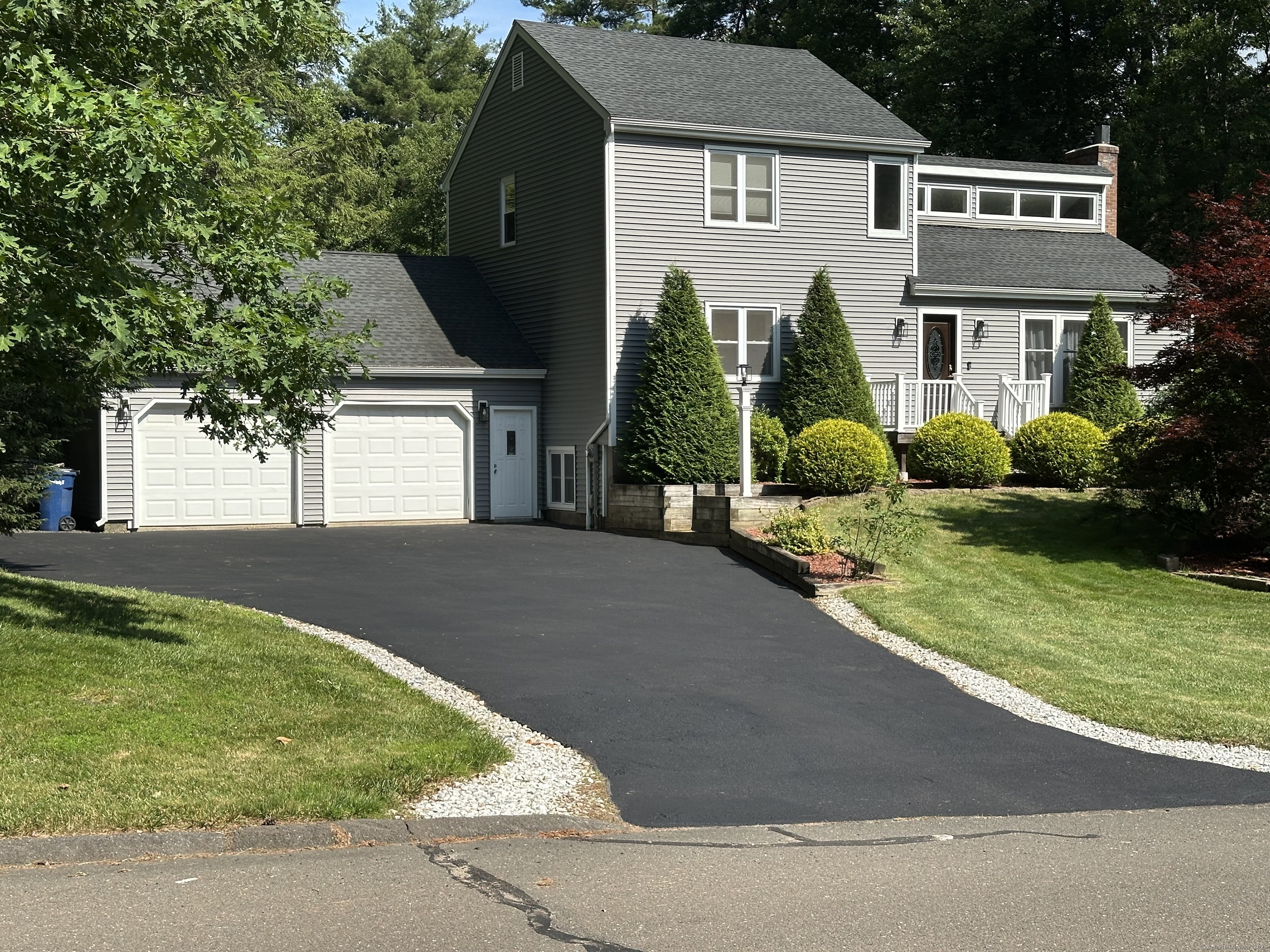 2 Evergreen Drive