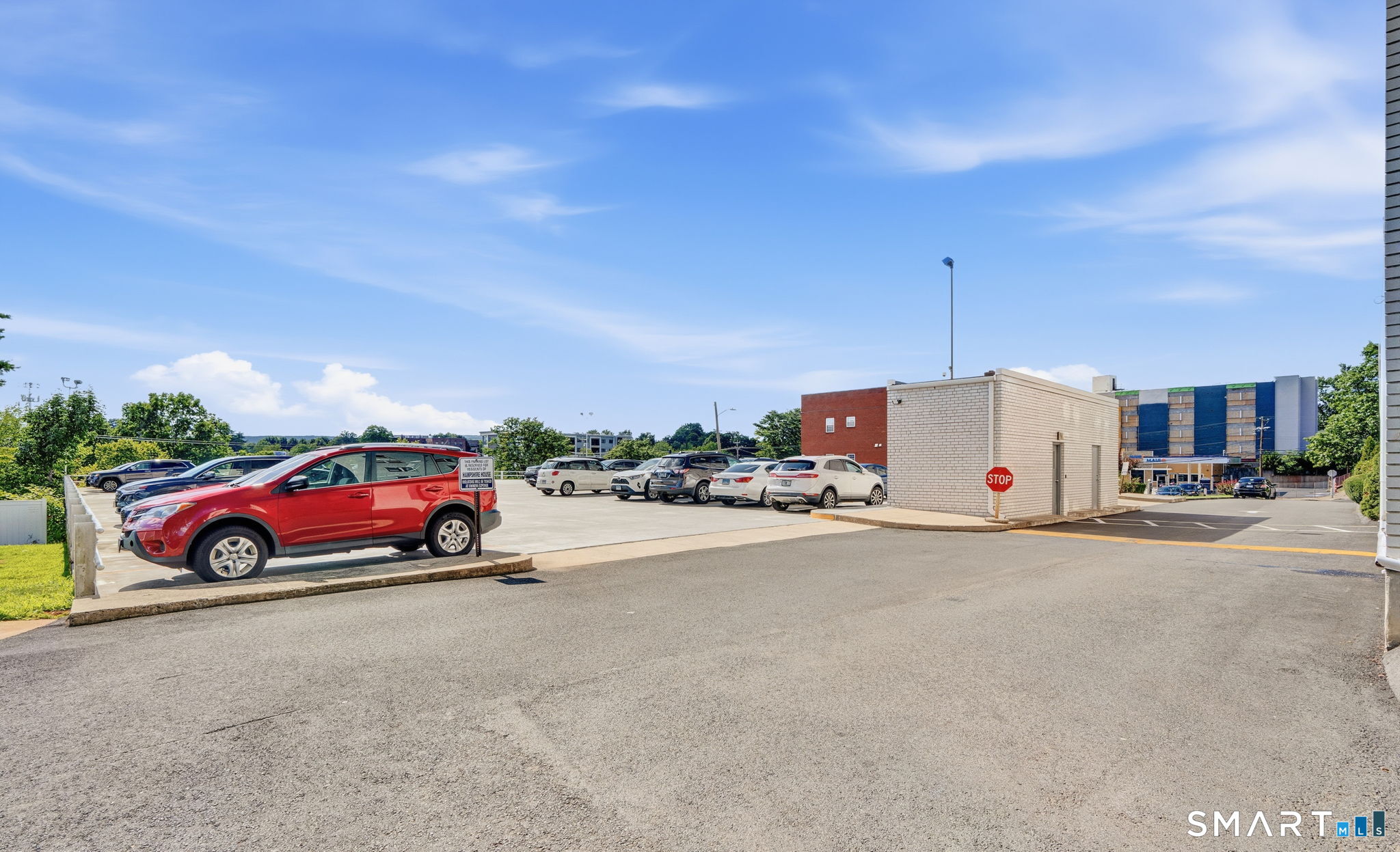 889 Farmington Avenue 4E
