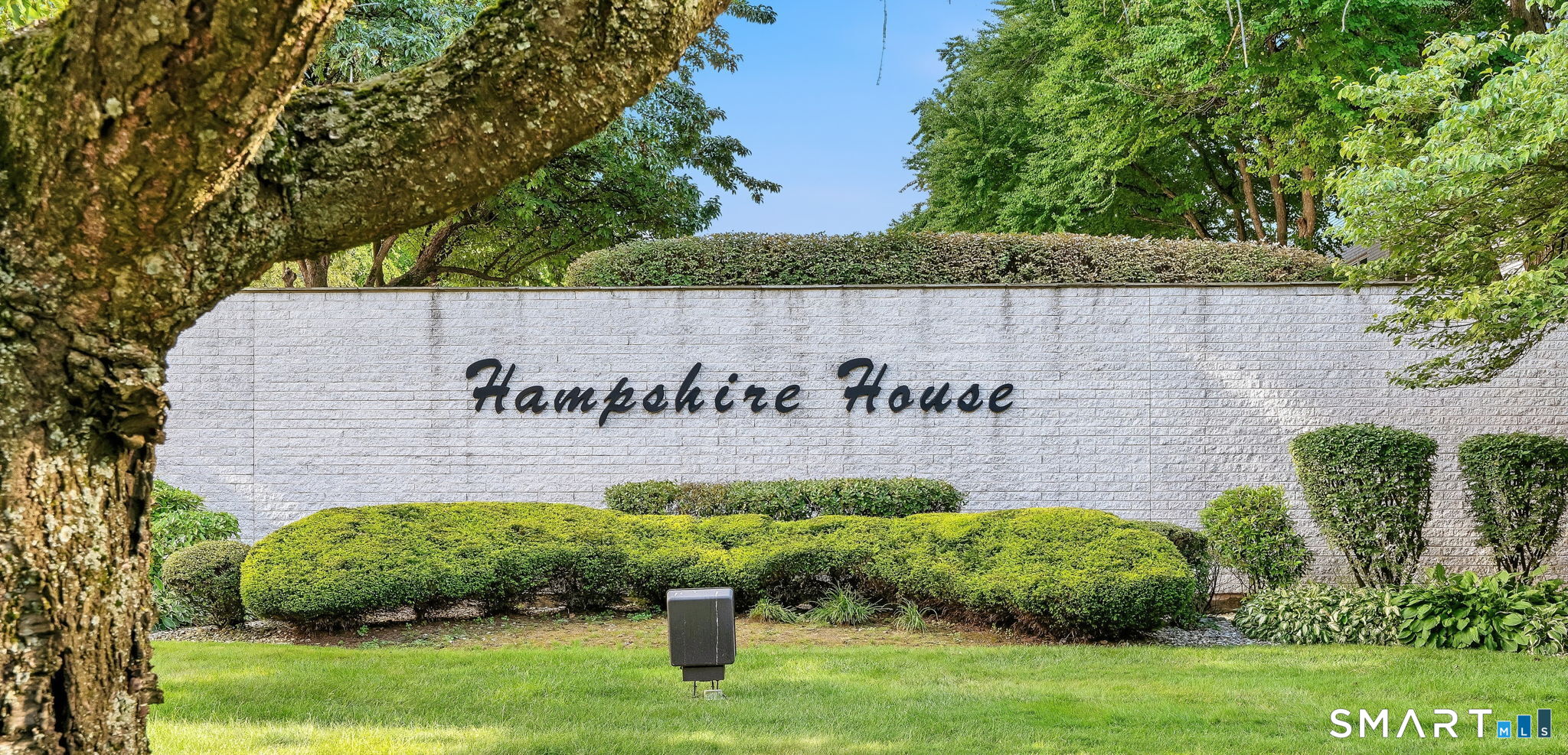 889 Farmington Avenue 4E