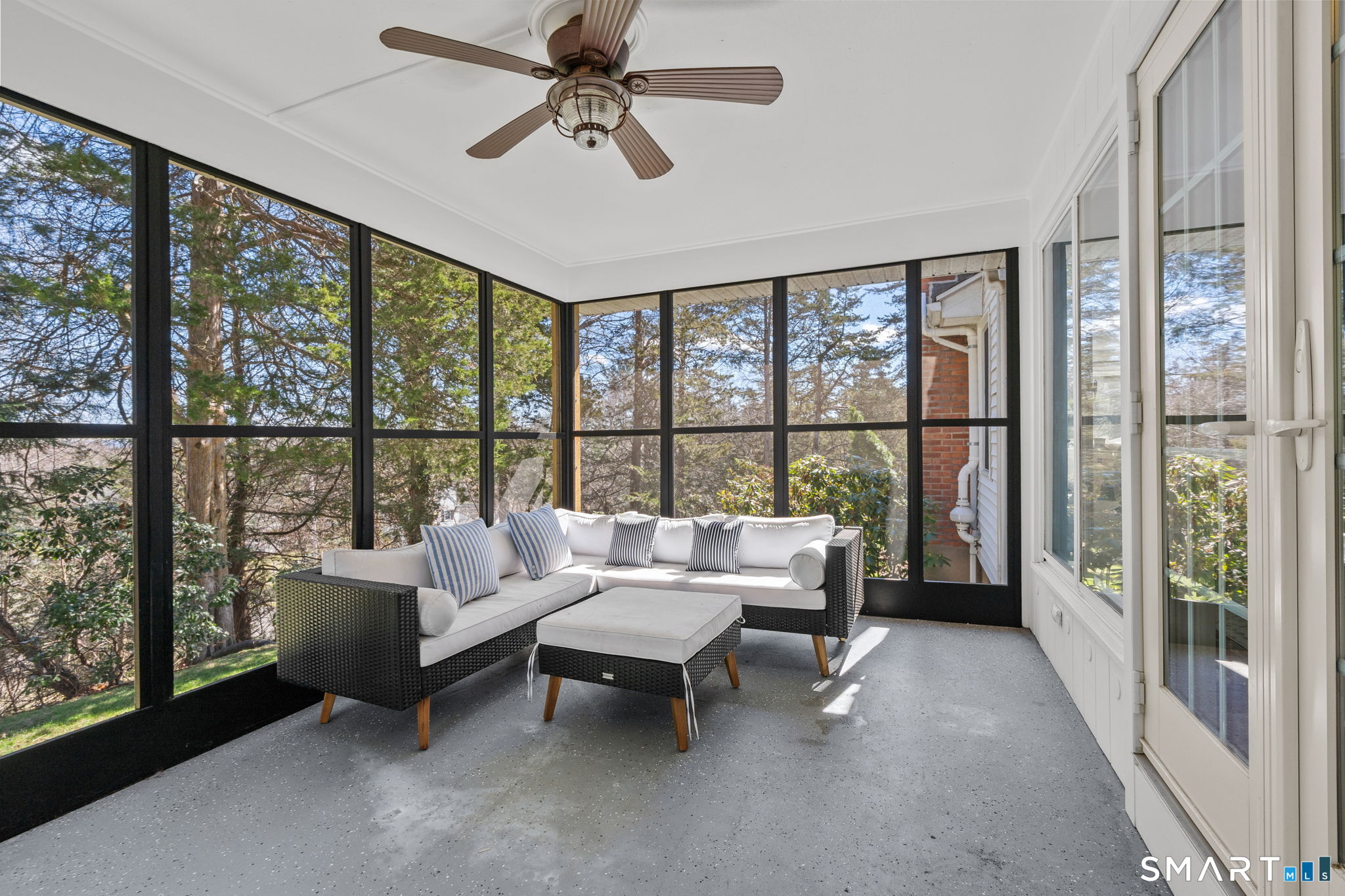 84 High Farms Road