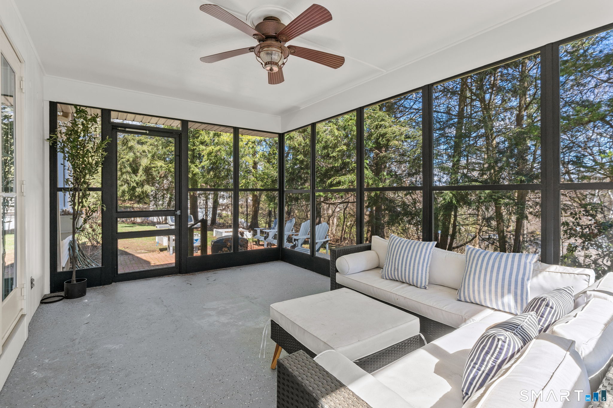 84 High Farms Road