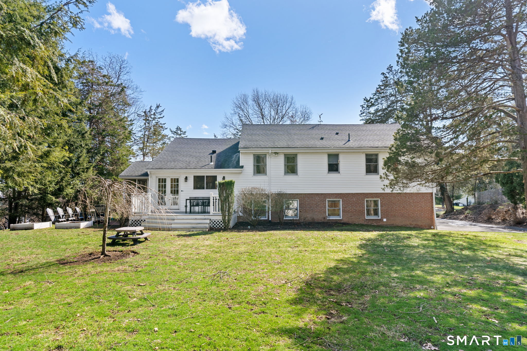 84 High Farms Road