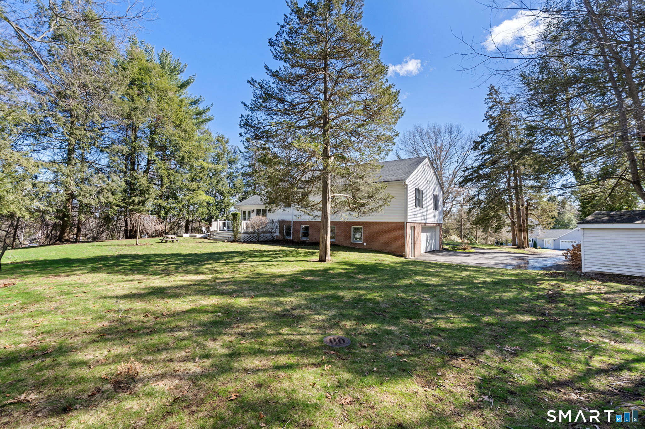 84 High Farms Road