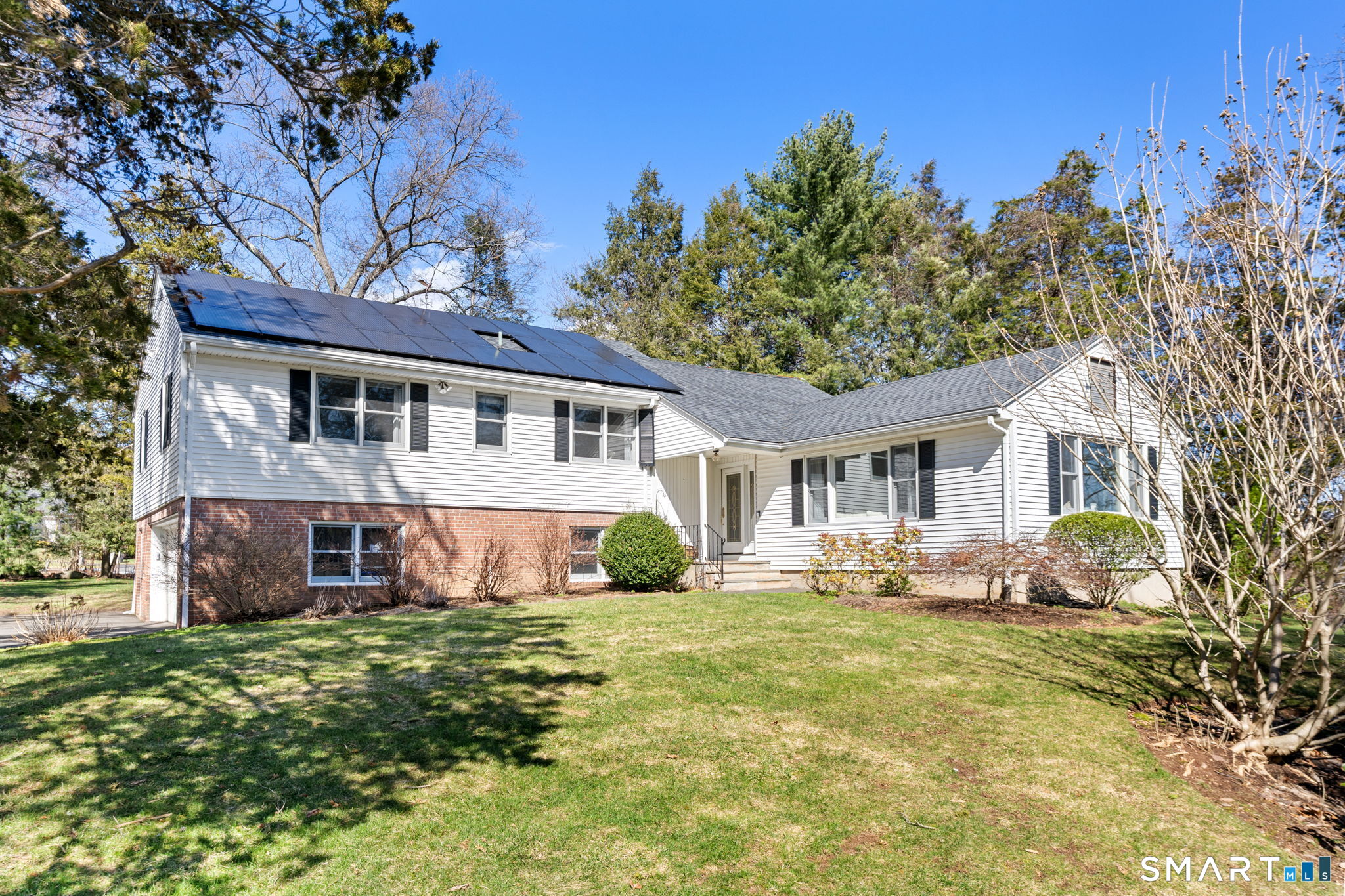 84 High Farms Road