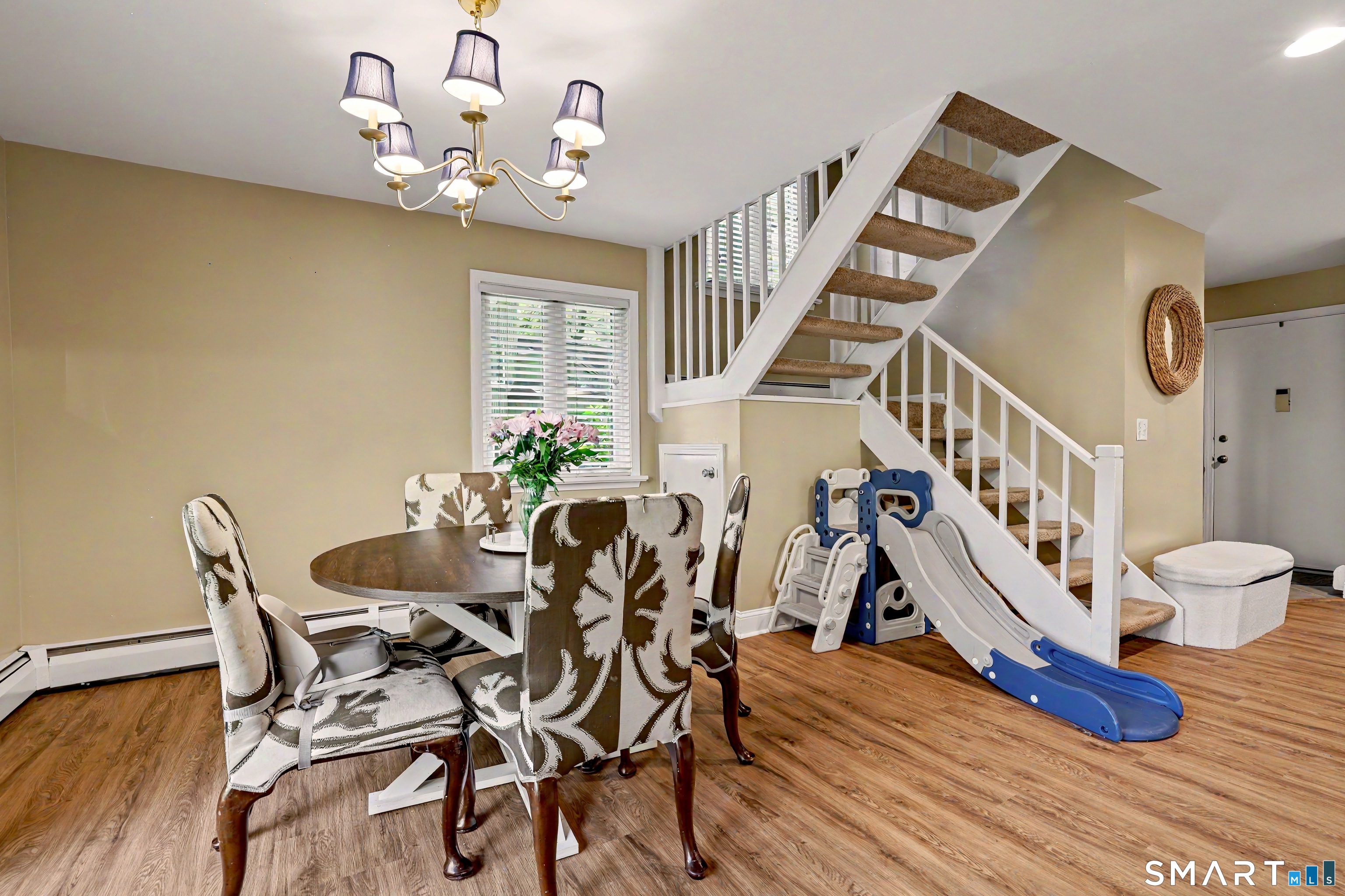 7 Lyle Court D