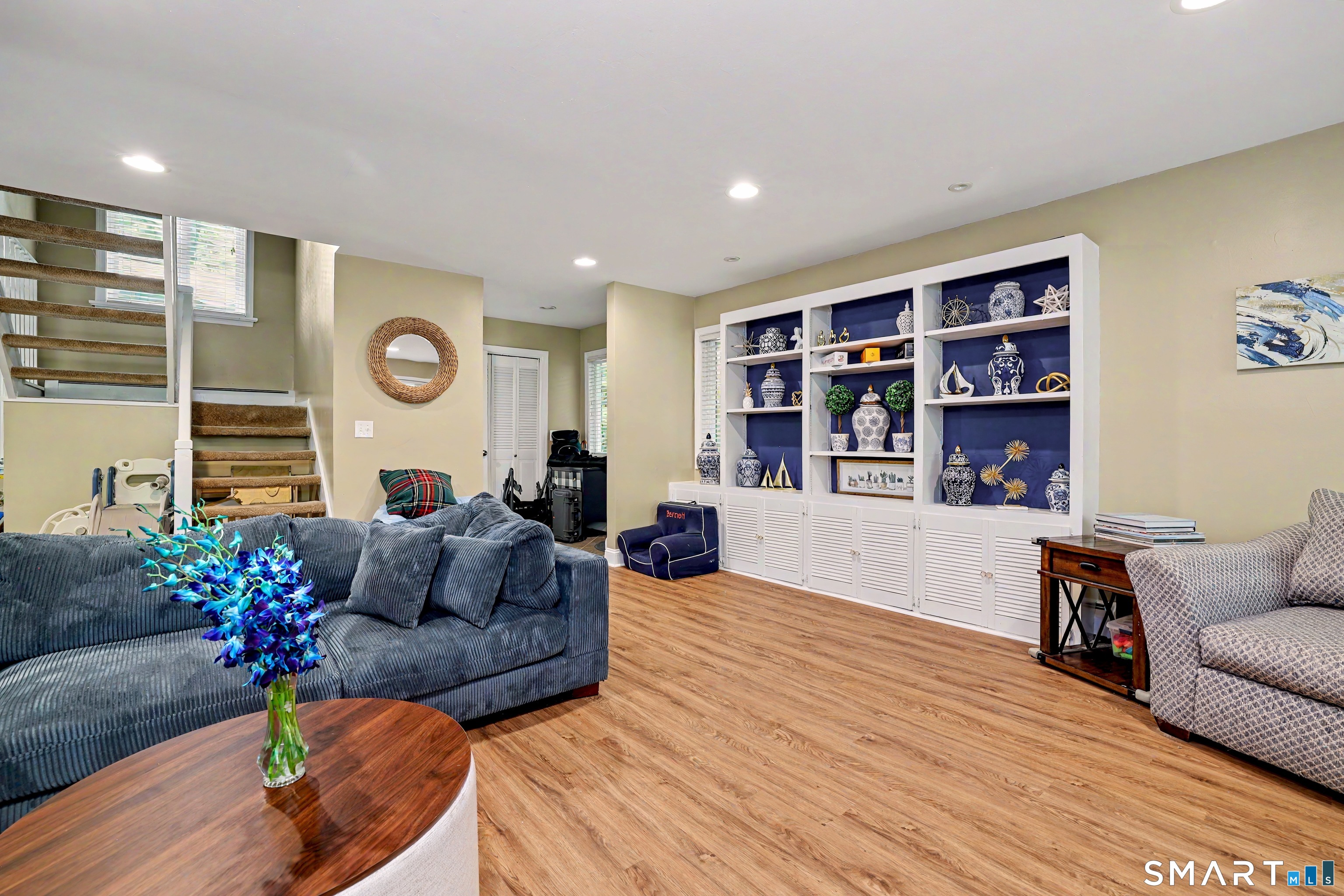 7 Lyle Court D