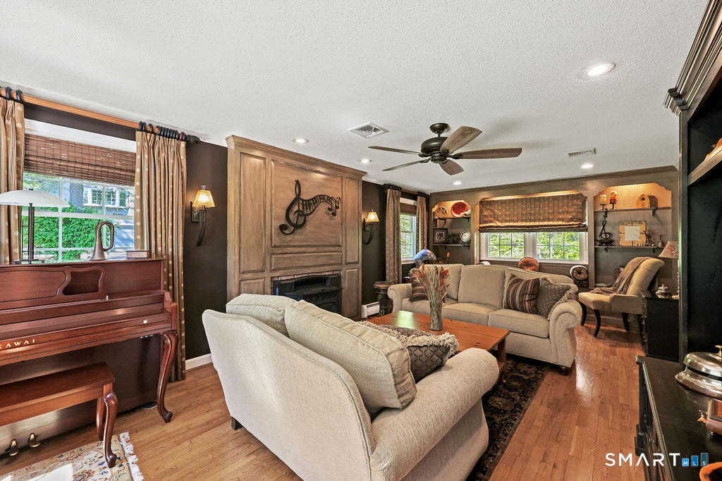 103 Cider Mill Road