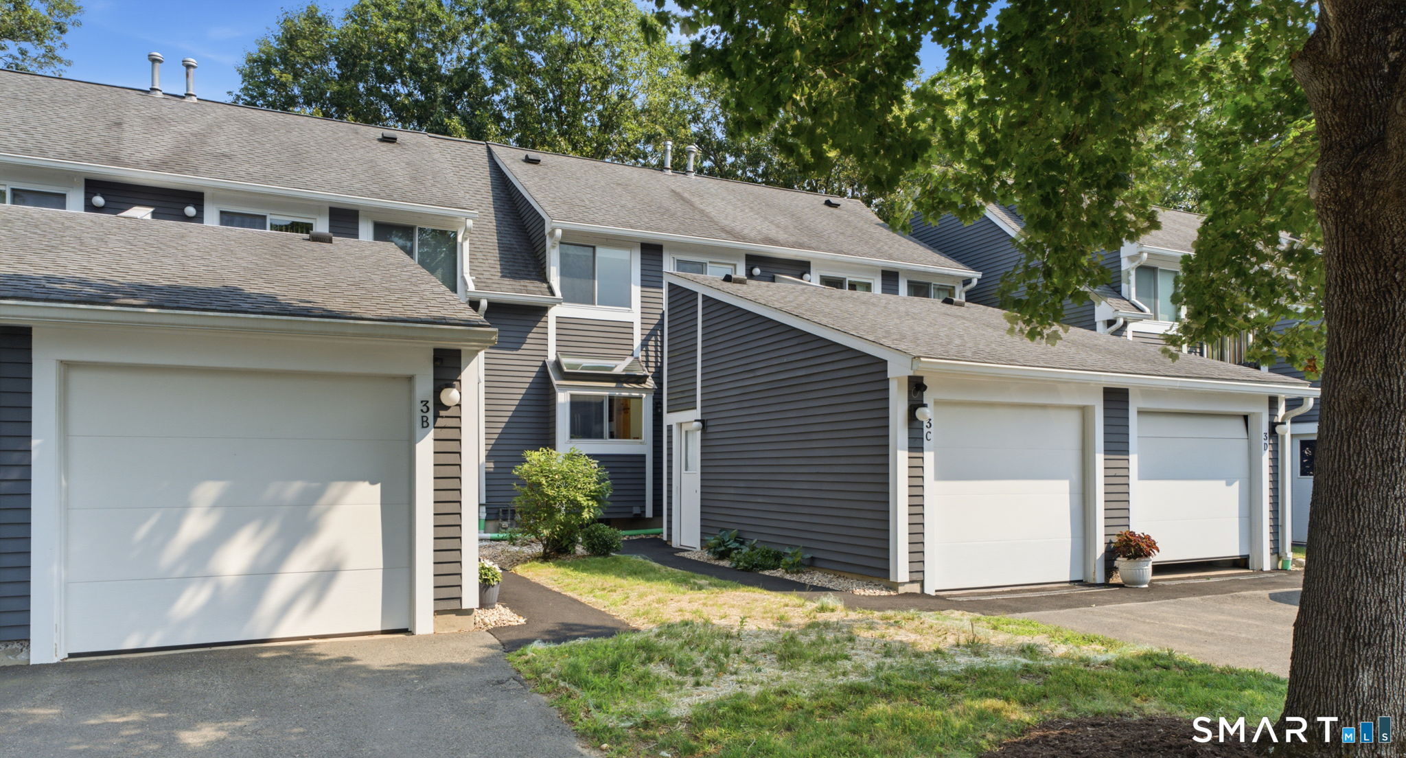 126 Hopmeadow Street Unit: 3C