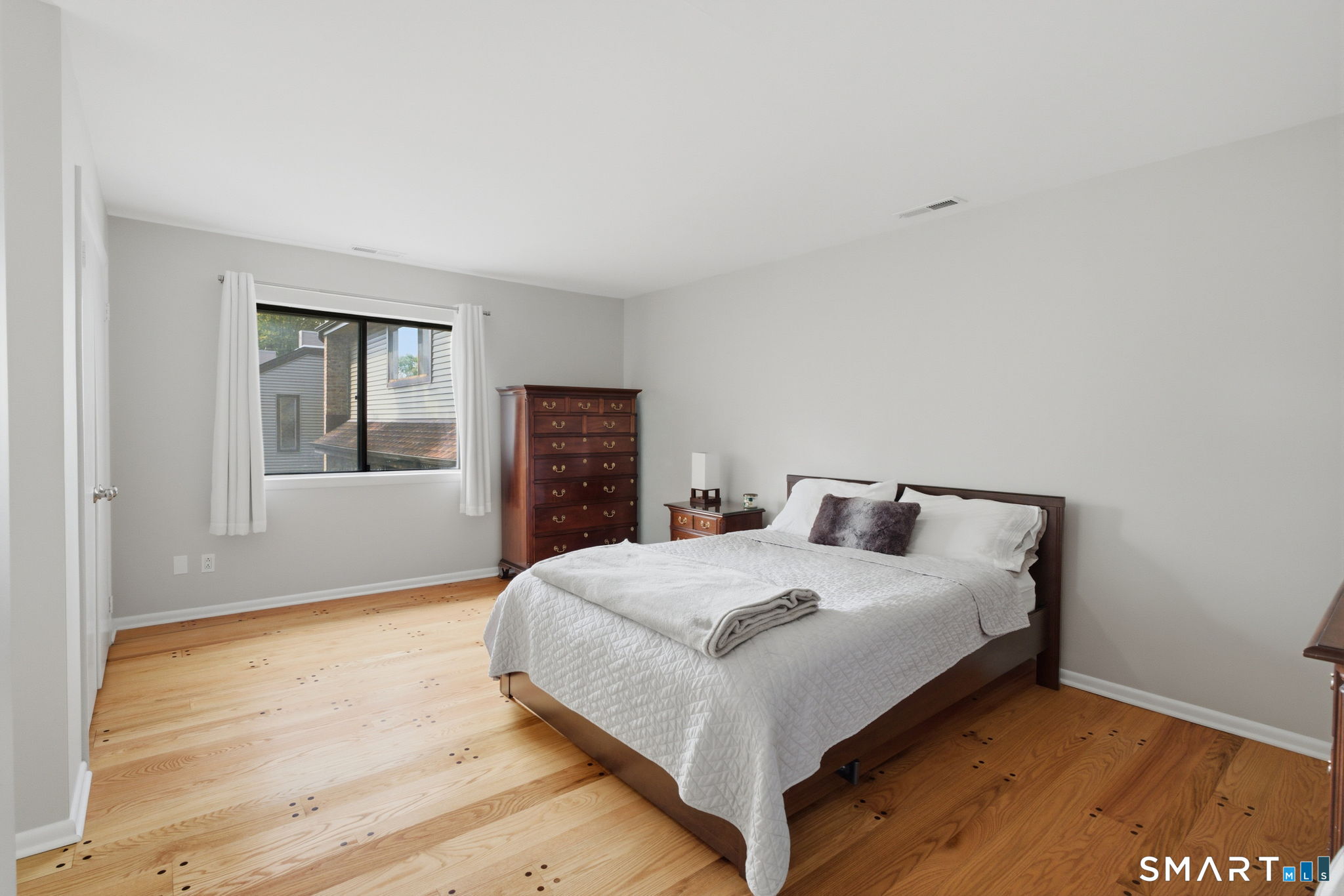 2437 Bedford Street Unit: C17