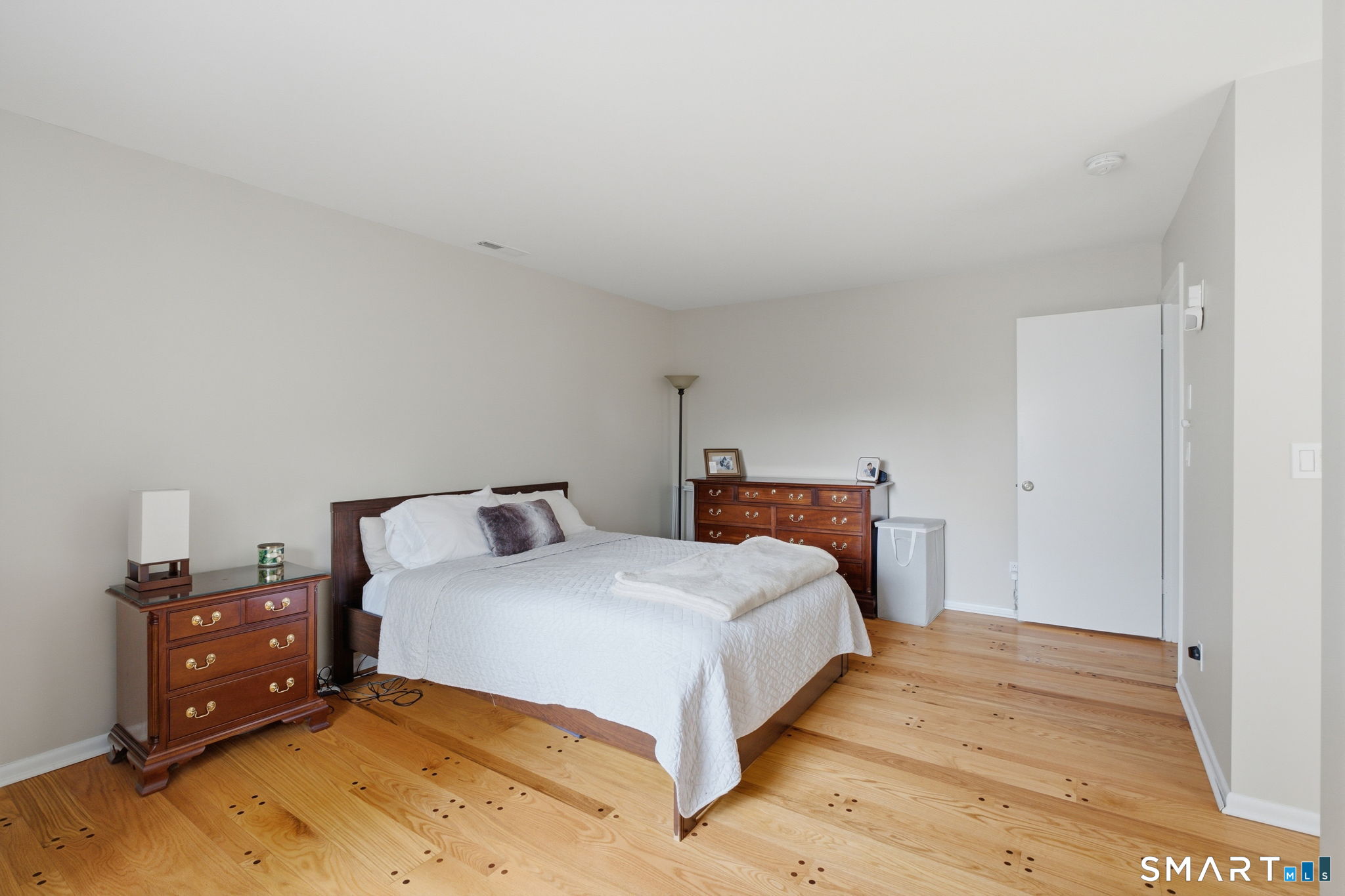 2437 Bedford Street Unit: C17