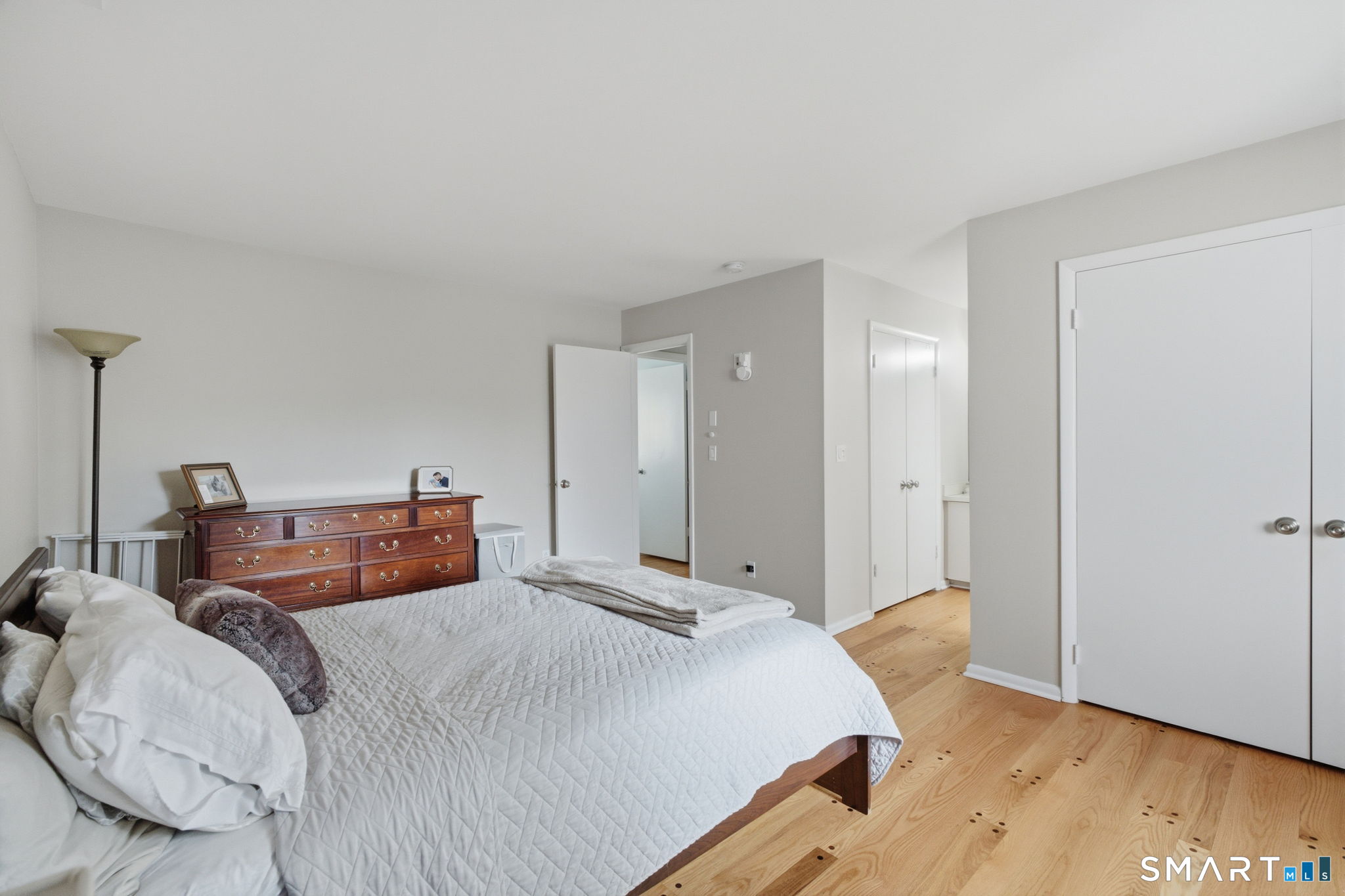 2437 Bedford Street Unit: C17