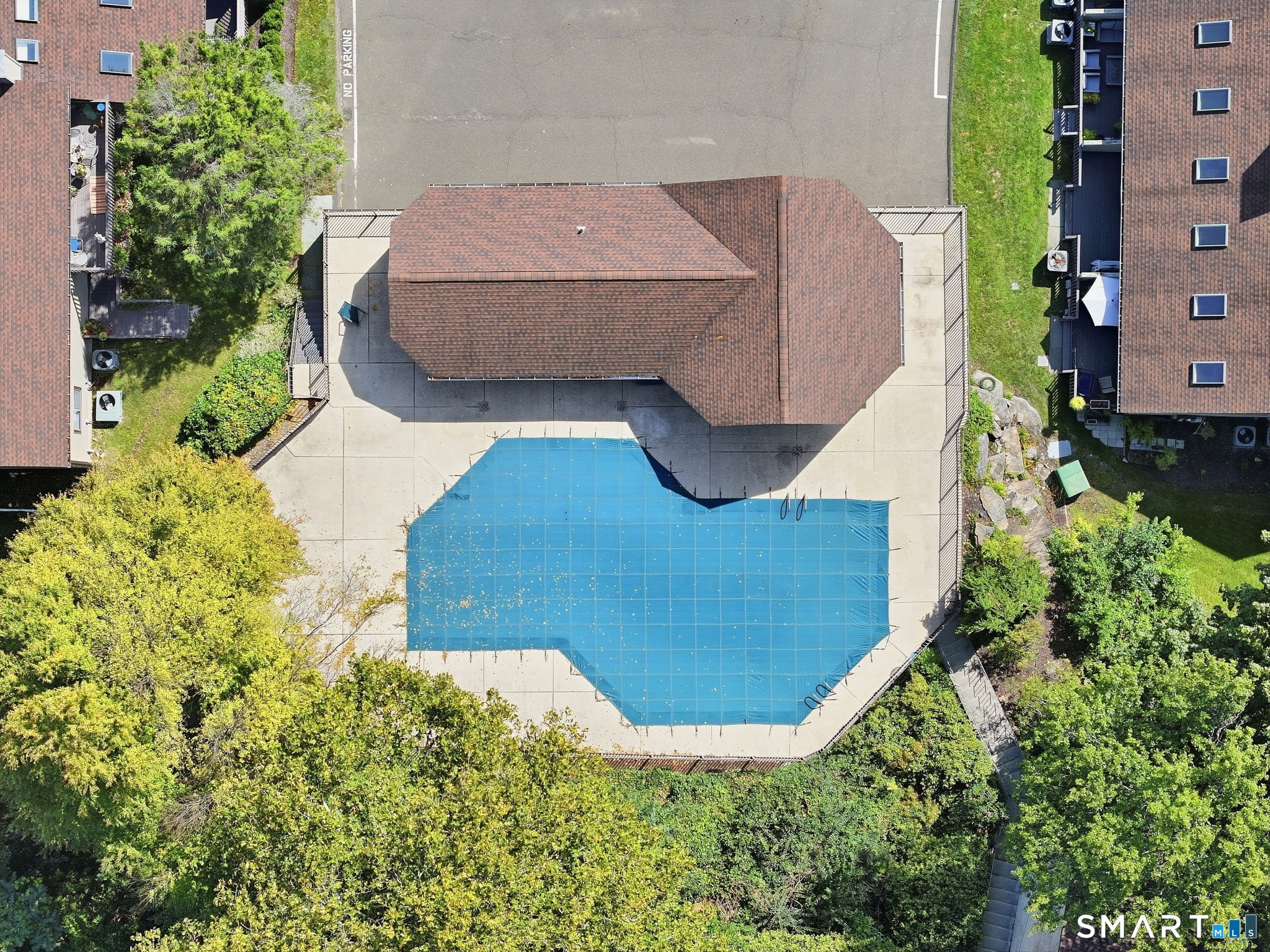2437 Bedford Street Unit: C17