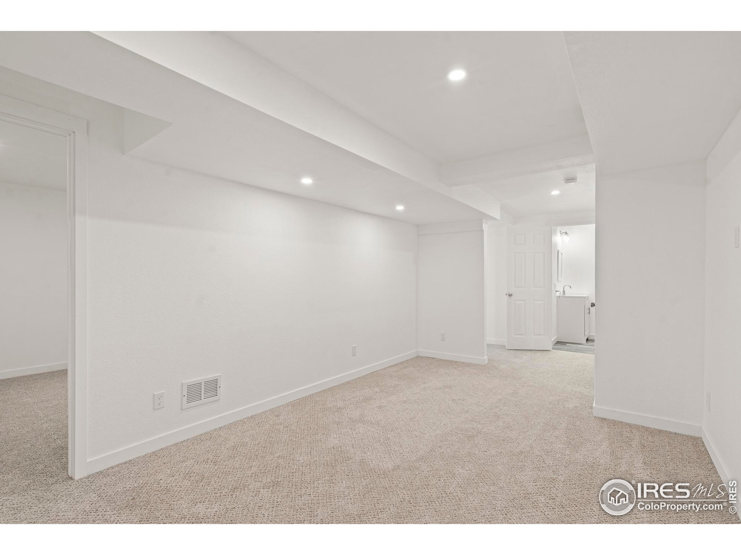 7148 Mount Nimbus St