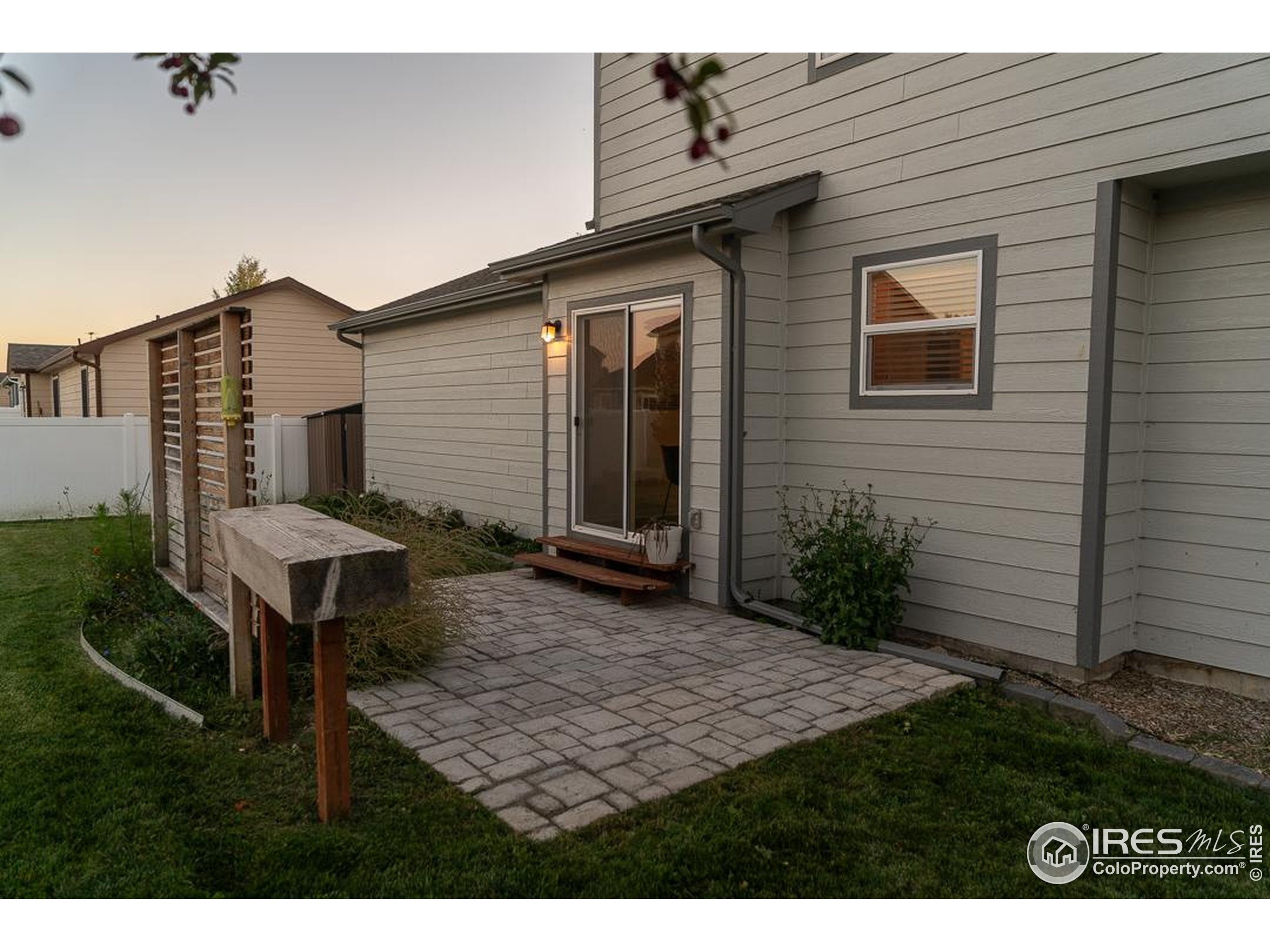 7148 Mount Nimbus St